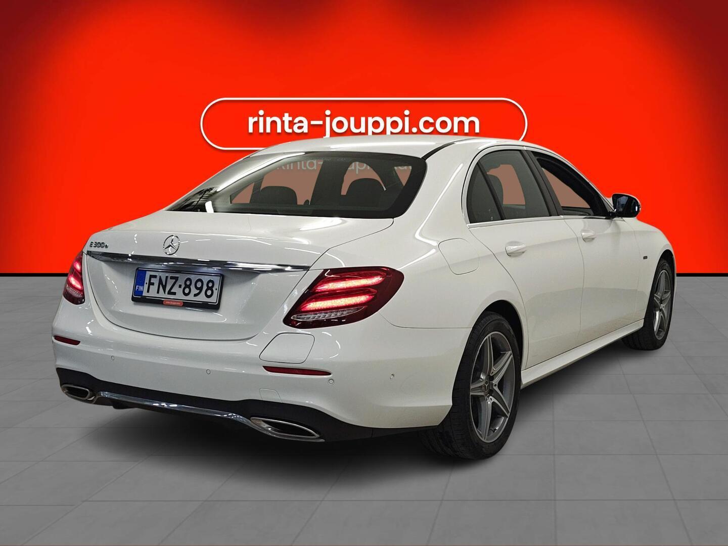 MERCEDES-BENZ E 2020