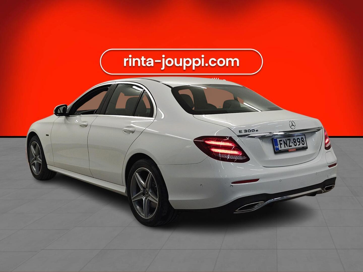 MERCEDES-BENZ E 2020