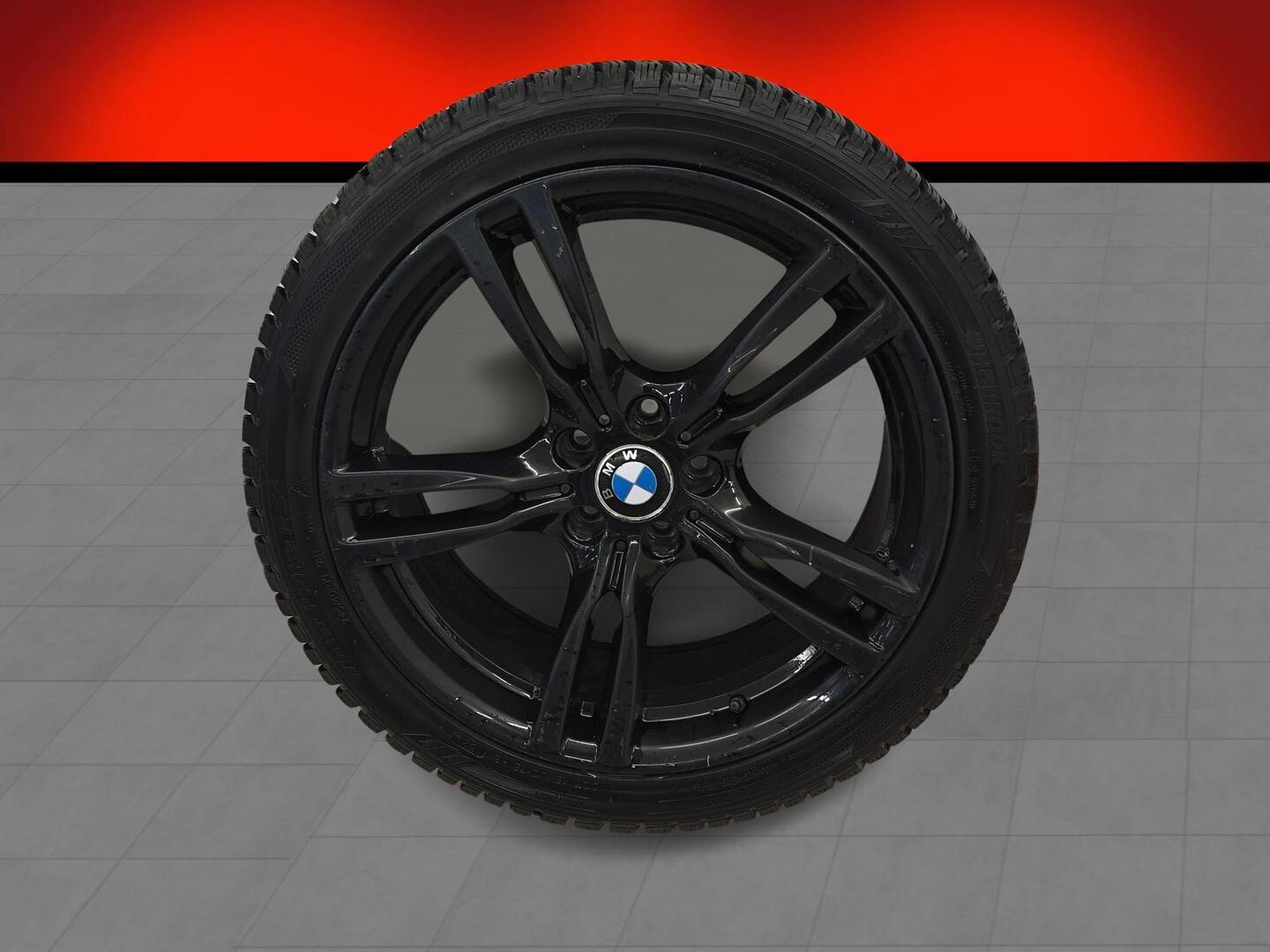 BMW 330 2020