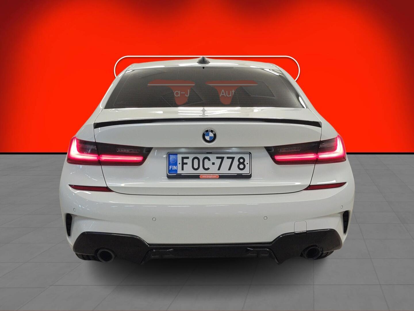 BMW 330 2020
