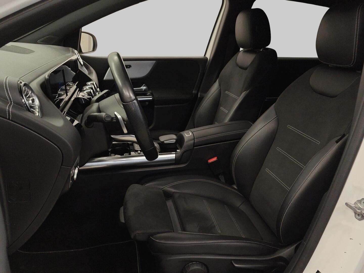 MERCEDES-BENZ B 2021