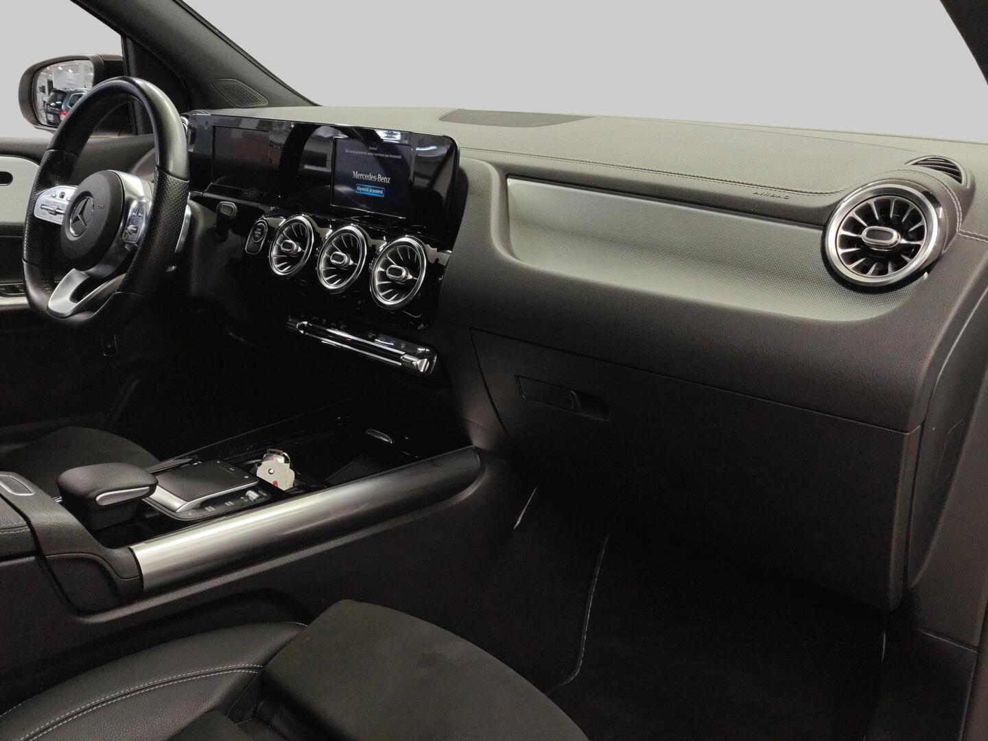 MERCEDES-BENZ B 2021