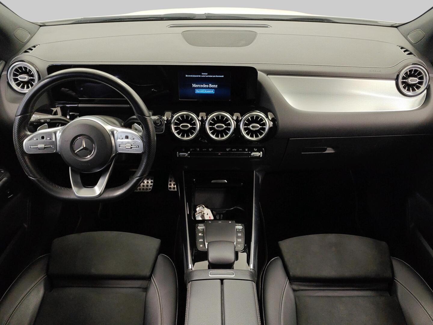 MERCEDES-BENZ B 2021