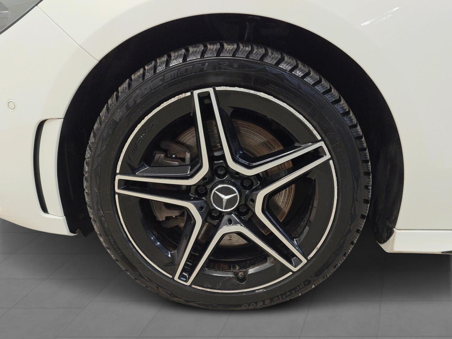 MERCEDES-BENZ B 2021