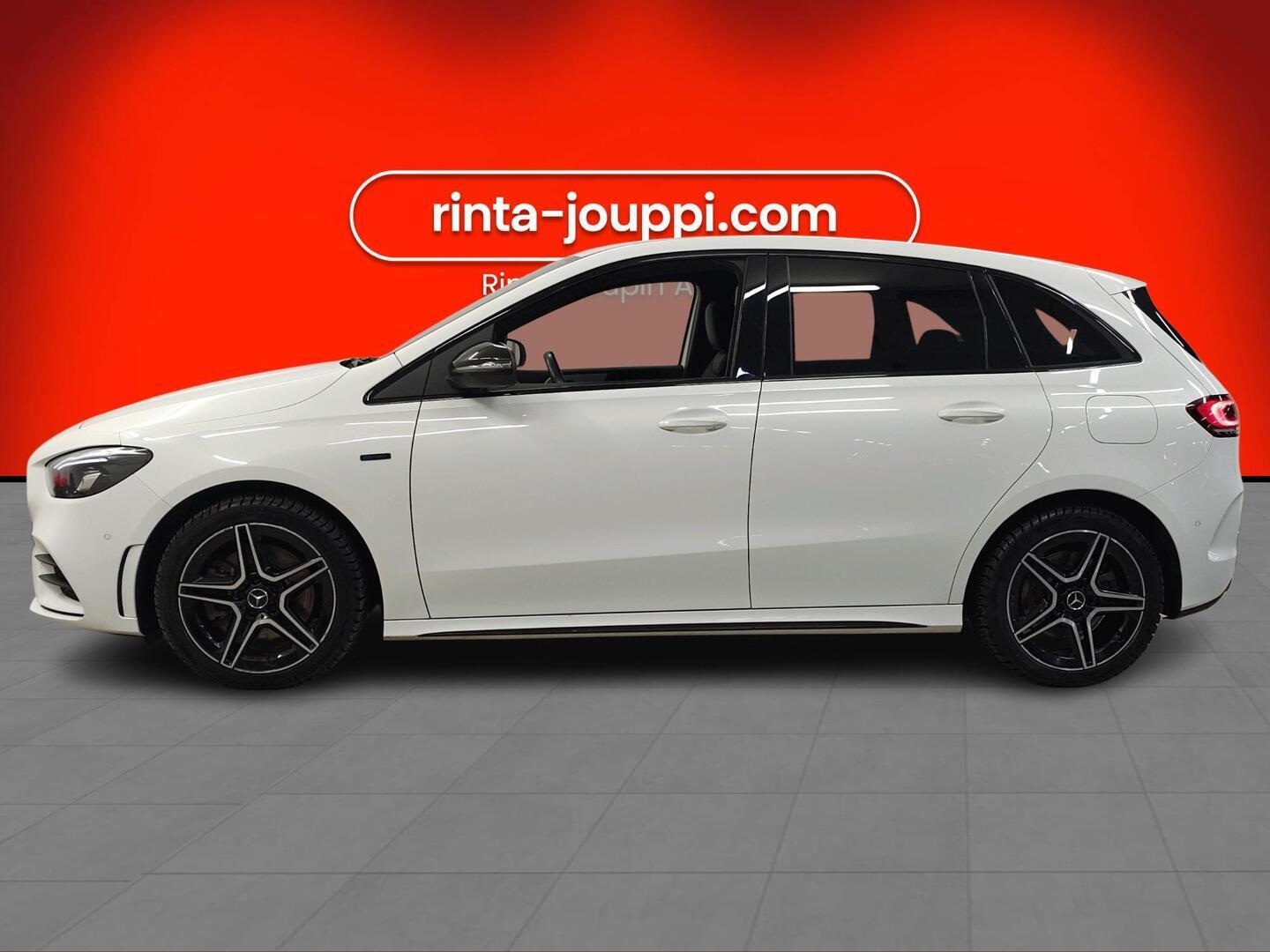 MERCEDES-BENZ B 2021