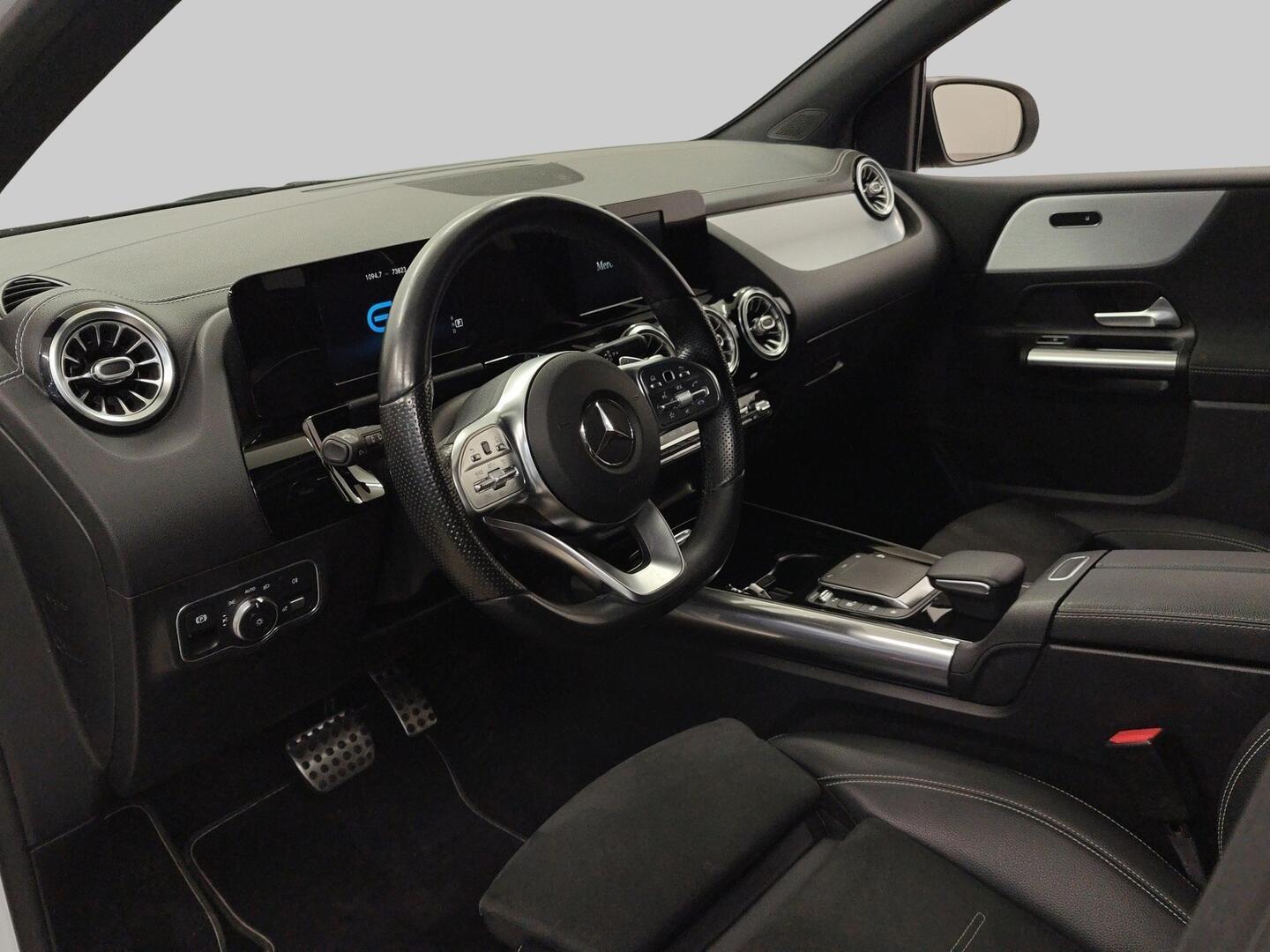 MERCEDES-BENZ B 2021