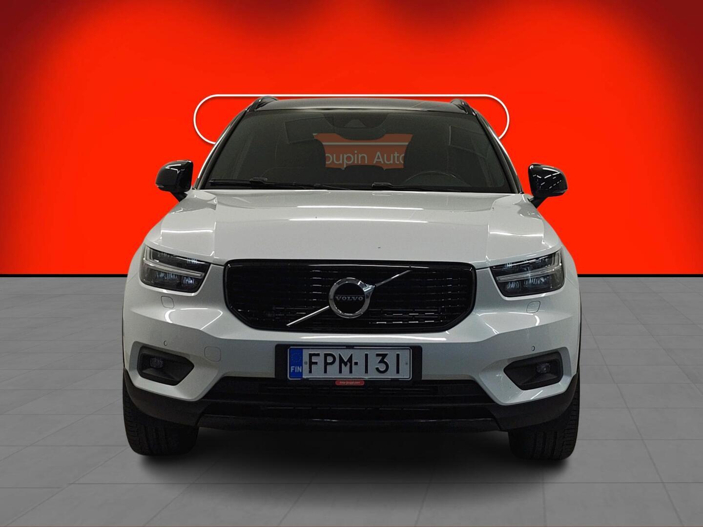 VOLVO XC40 2020