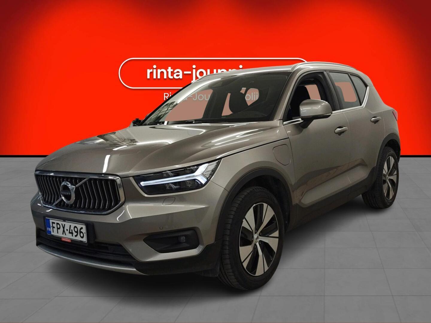 VOLVO XC40 2021