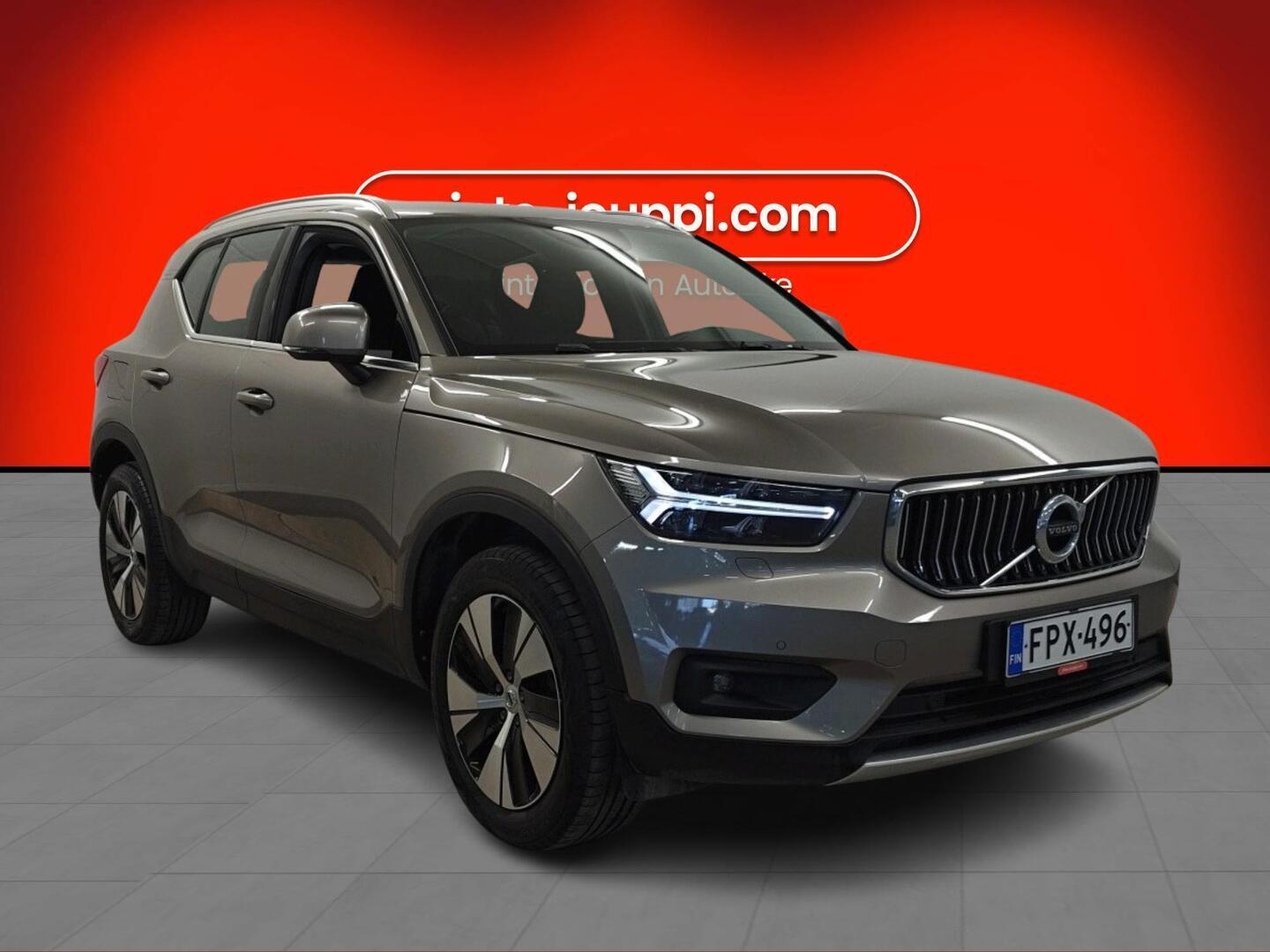 VOLVO XC40 2021