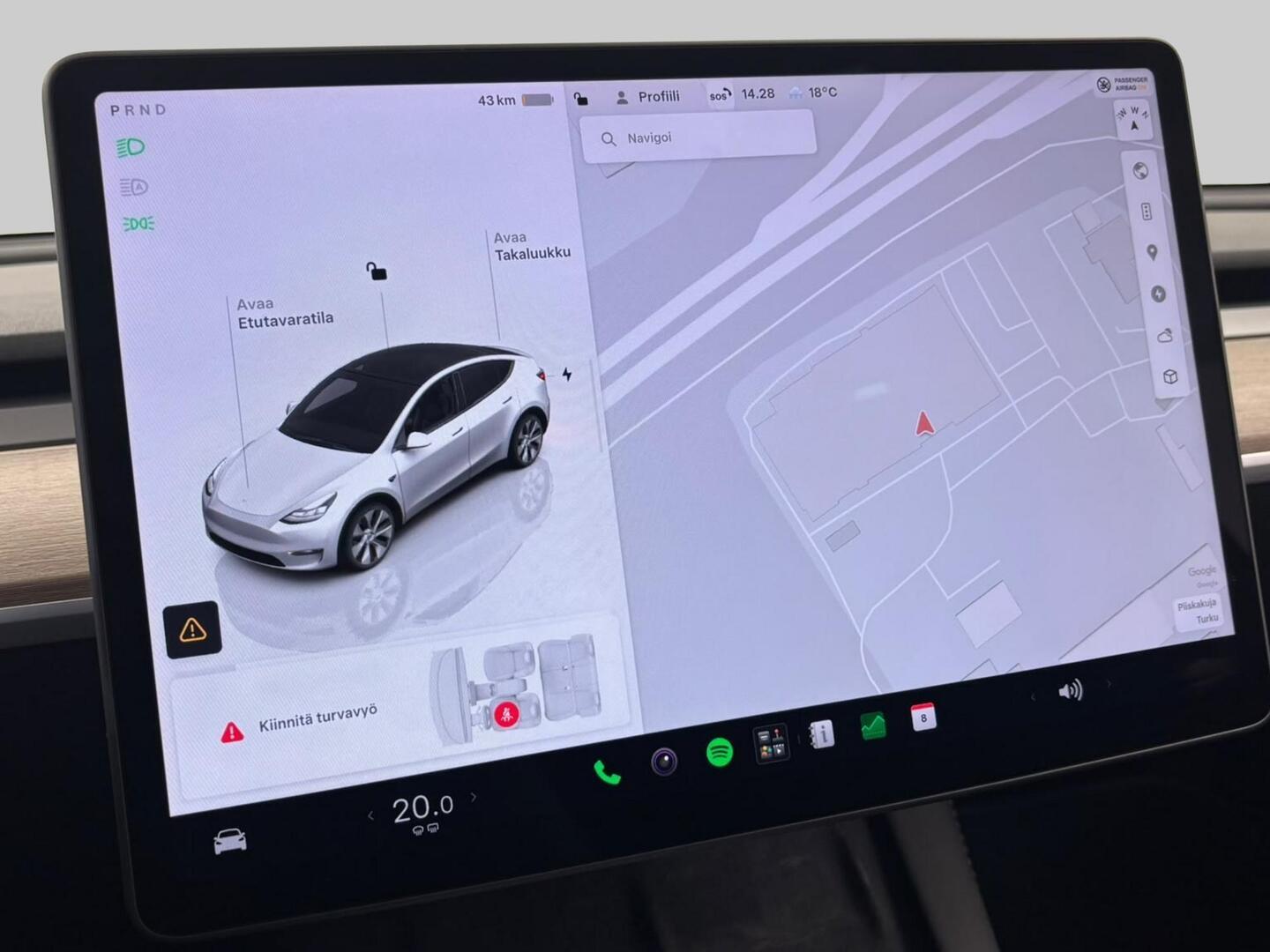 TESLA Model Y 2023