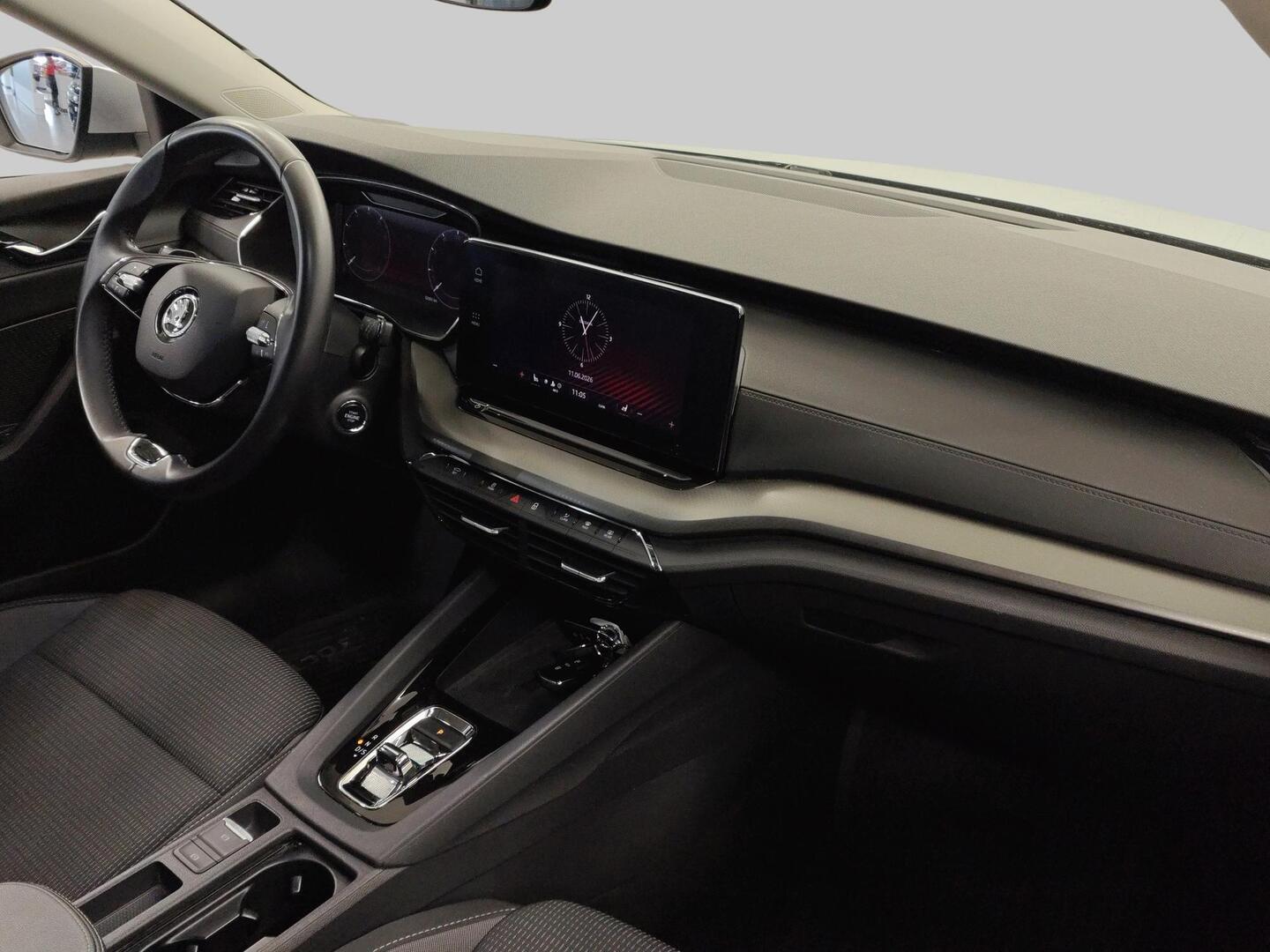 SKODA Octavia 2024