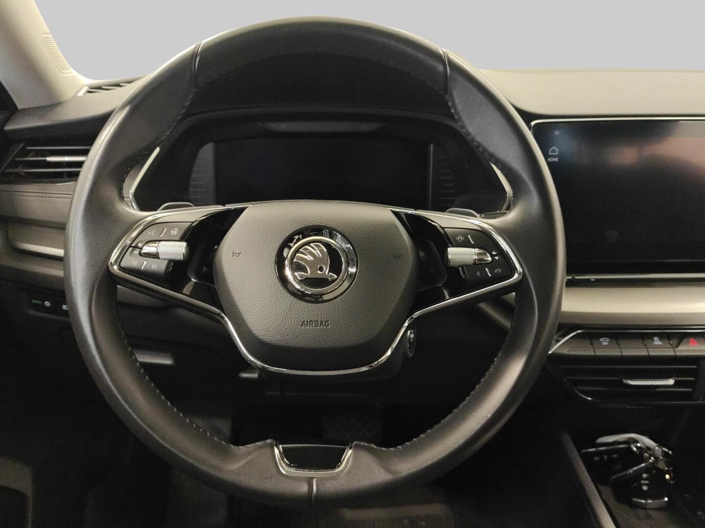SKODA Octavia 2024