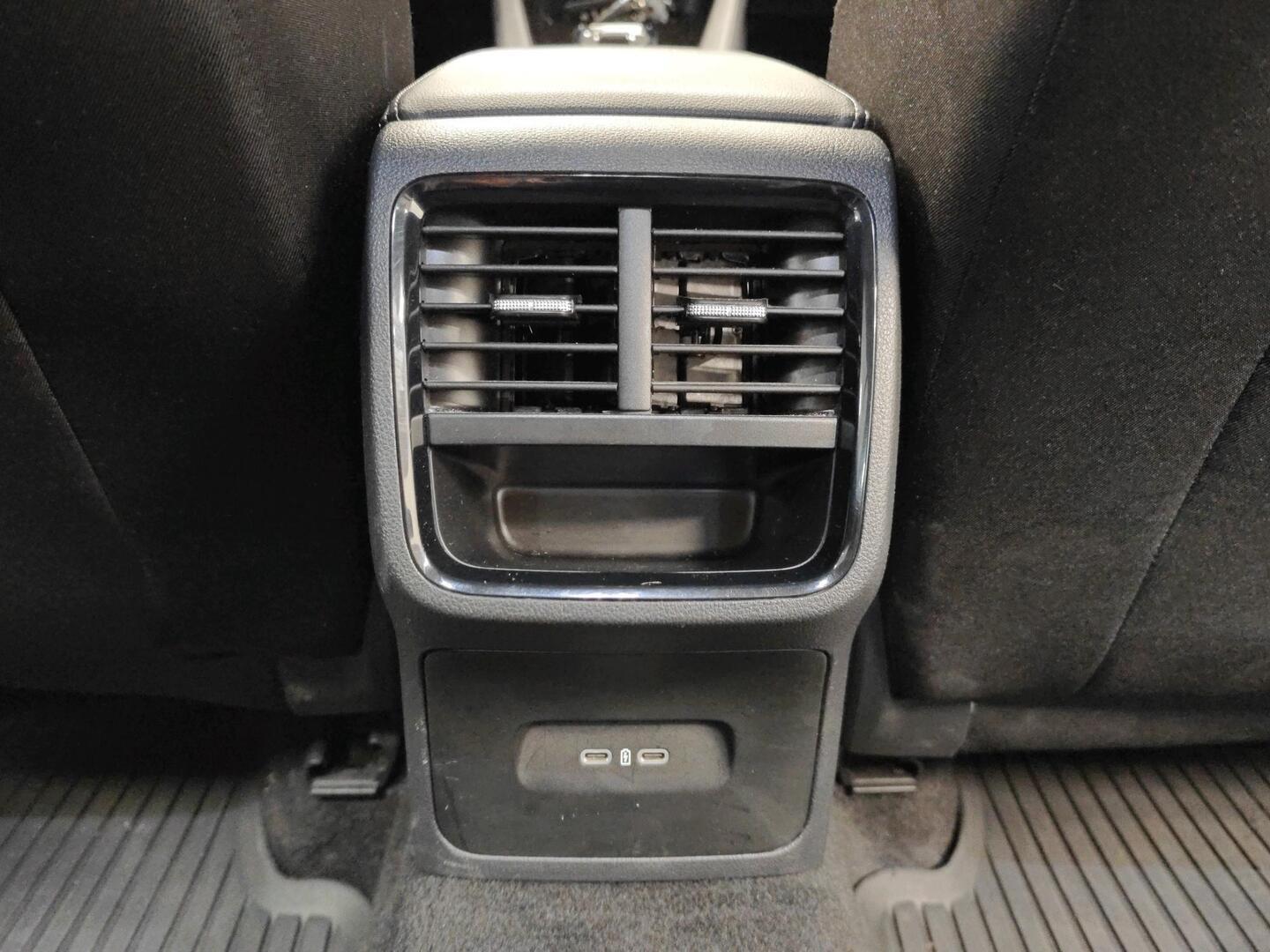 SKODA Octavia 2024