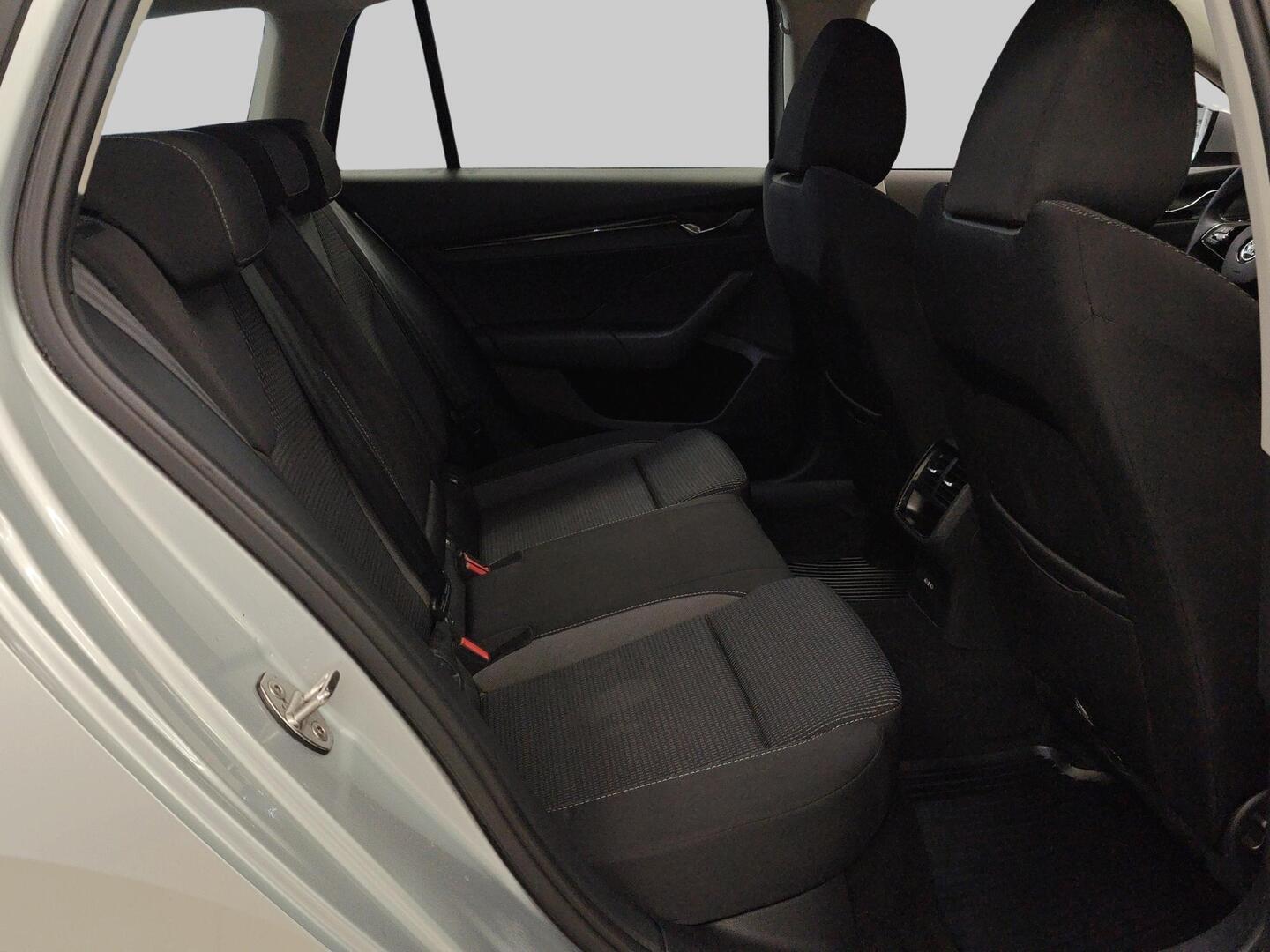 SKODA Octavia 2024