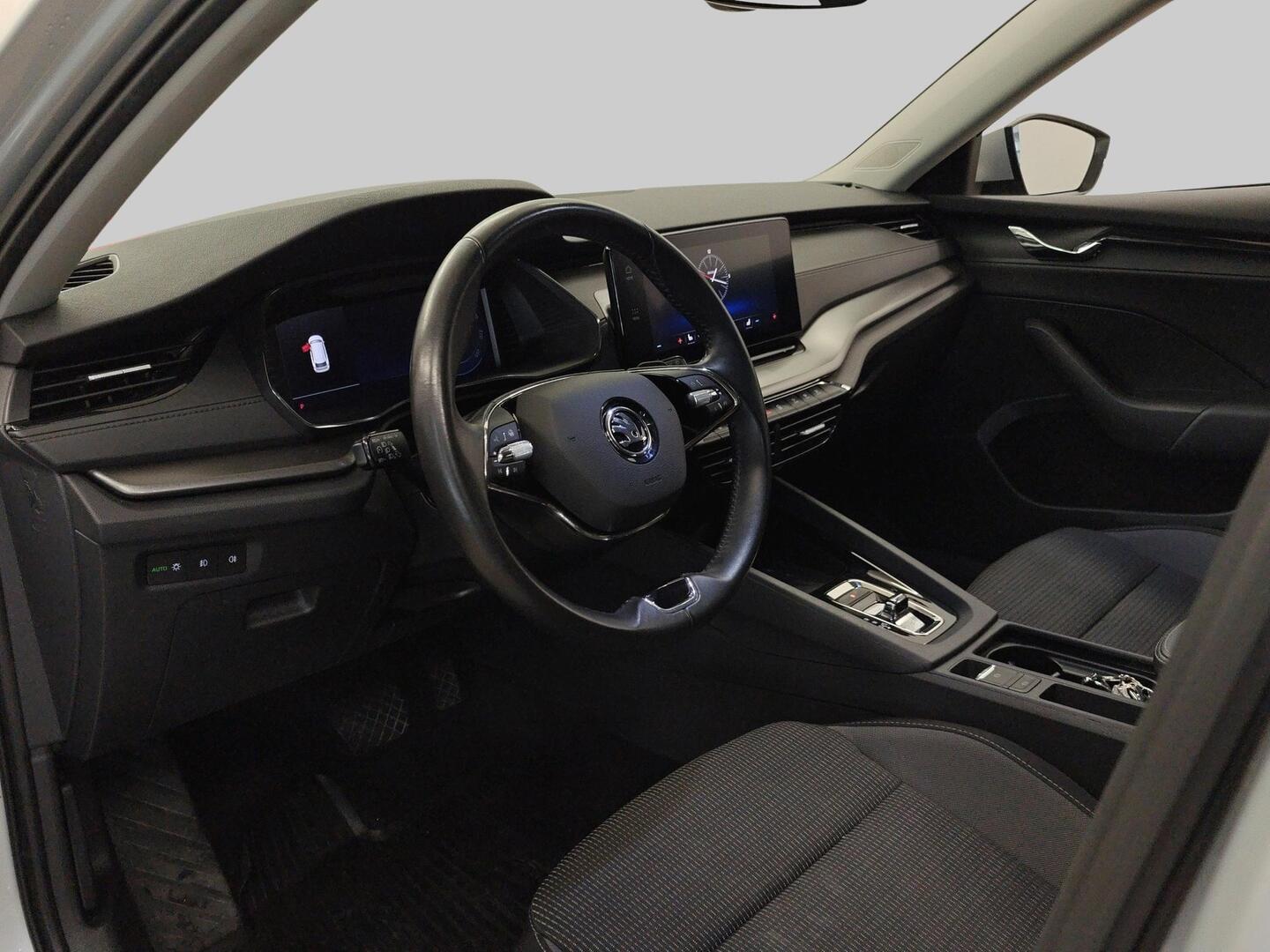 SKODA Octavia 2024