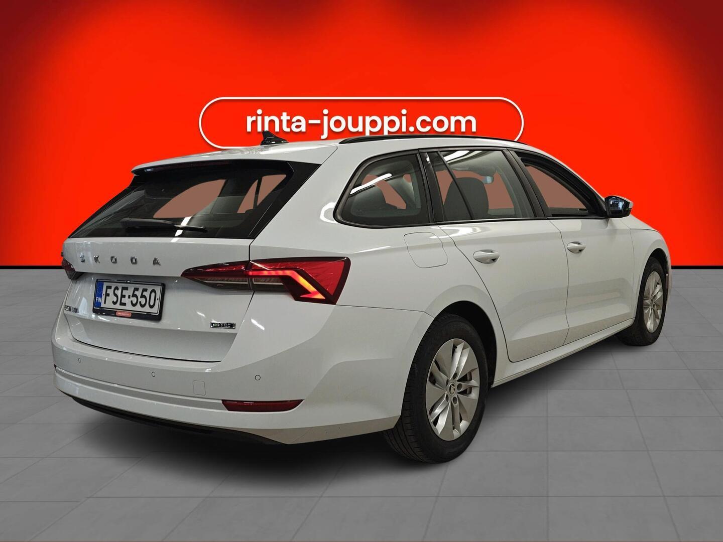 SKODA Octavia 2024