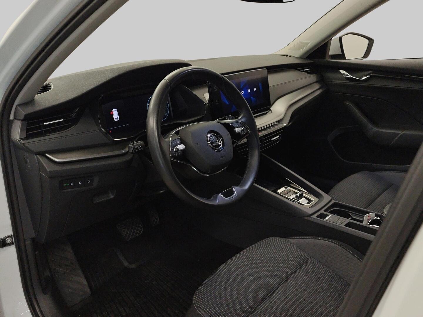 SKODA Octavia 2024