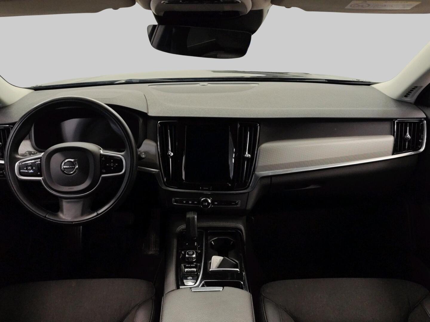 VOLVO V90 2021
