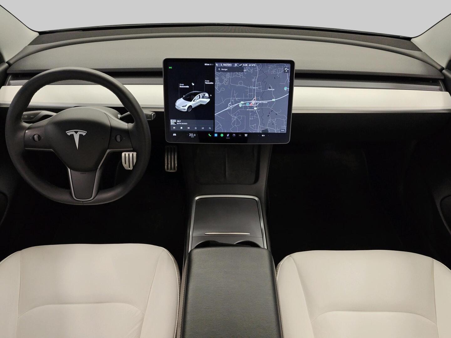 TESLA MODEL 3 2021