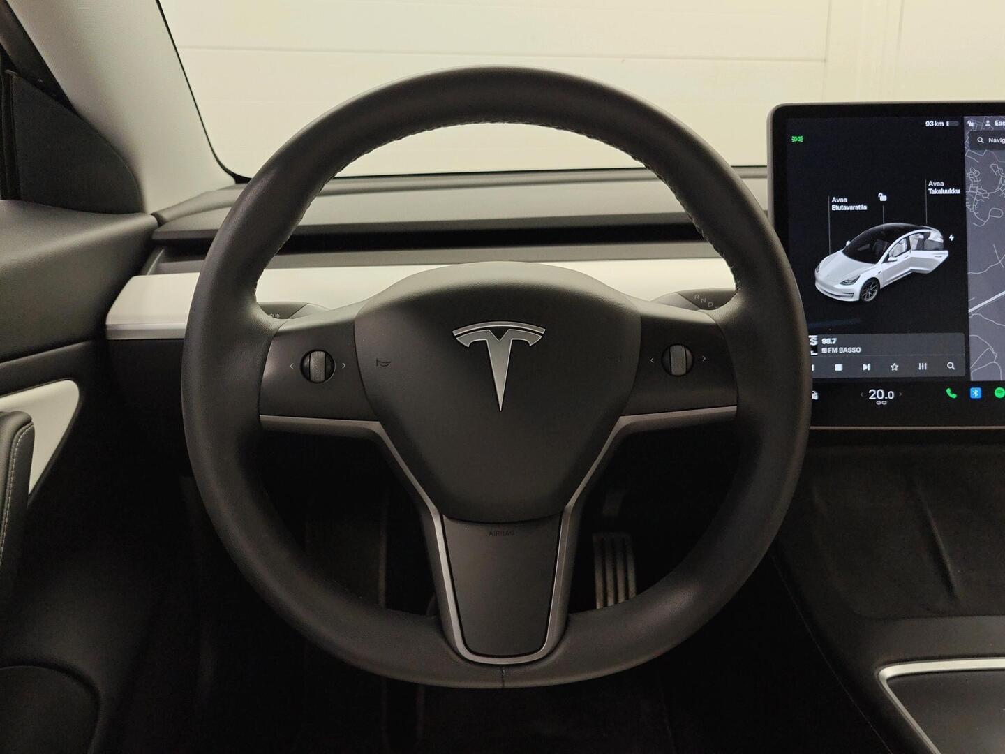 TESLA MODEL 3 2021