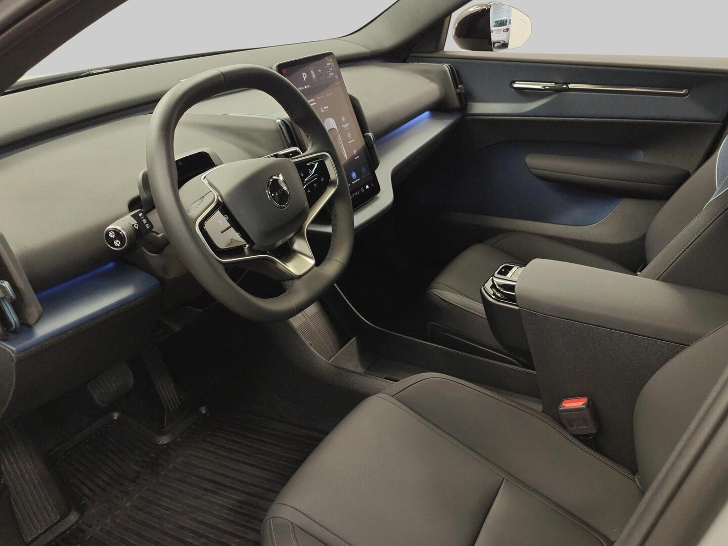 VOLVO EX30 2024
