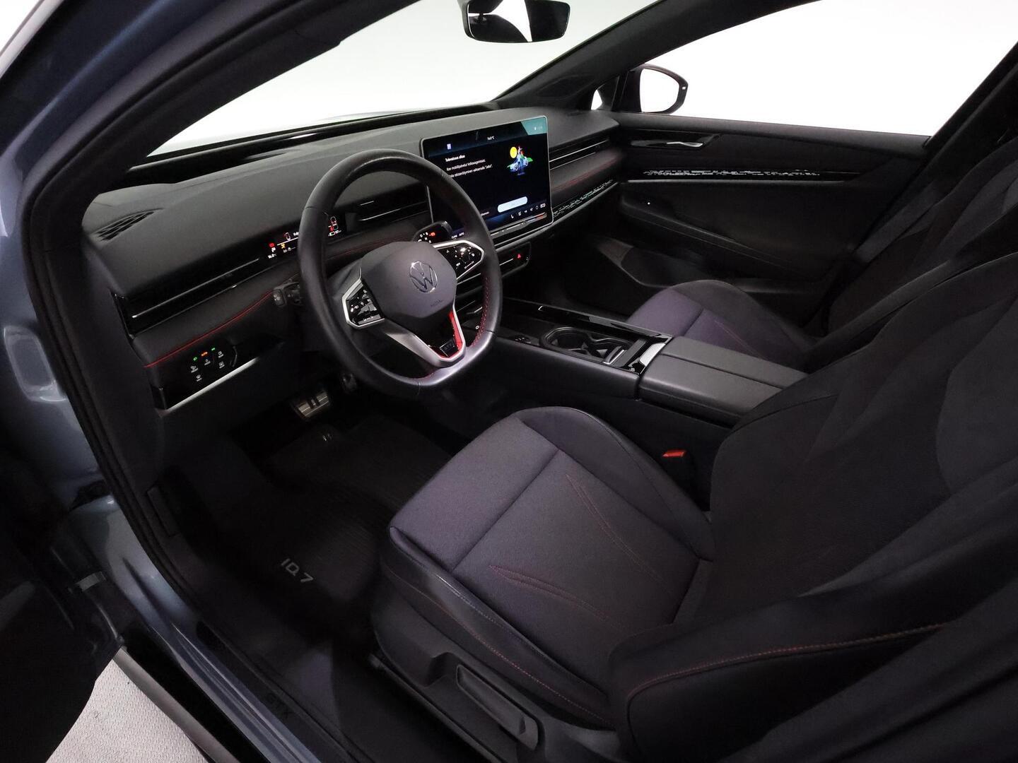 VOLKSWAGEN ID.7 2025