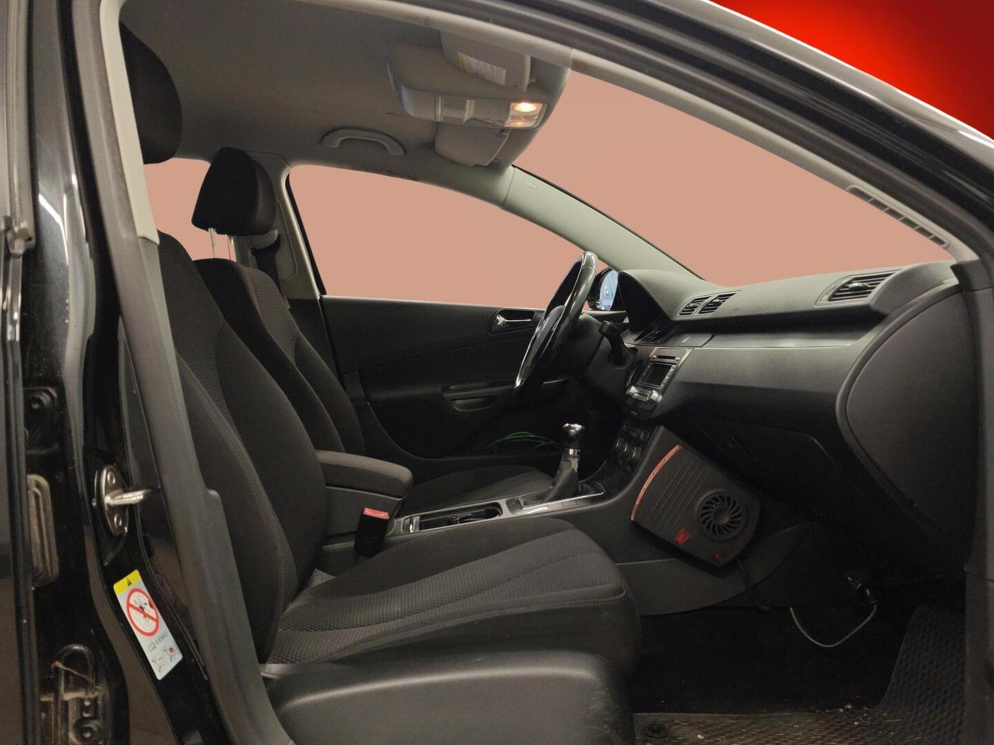 VOLKSWAGEN Passat 2006
