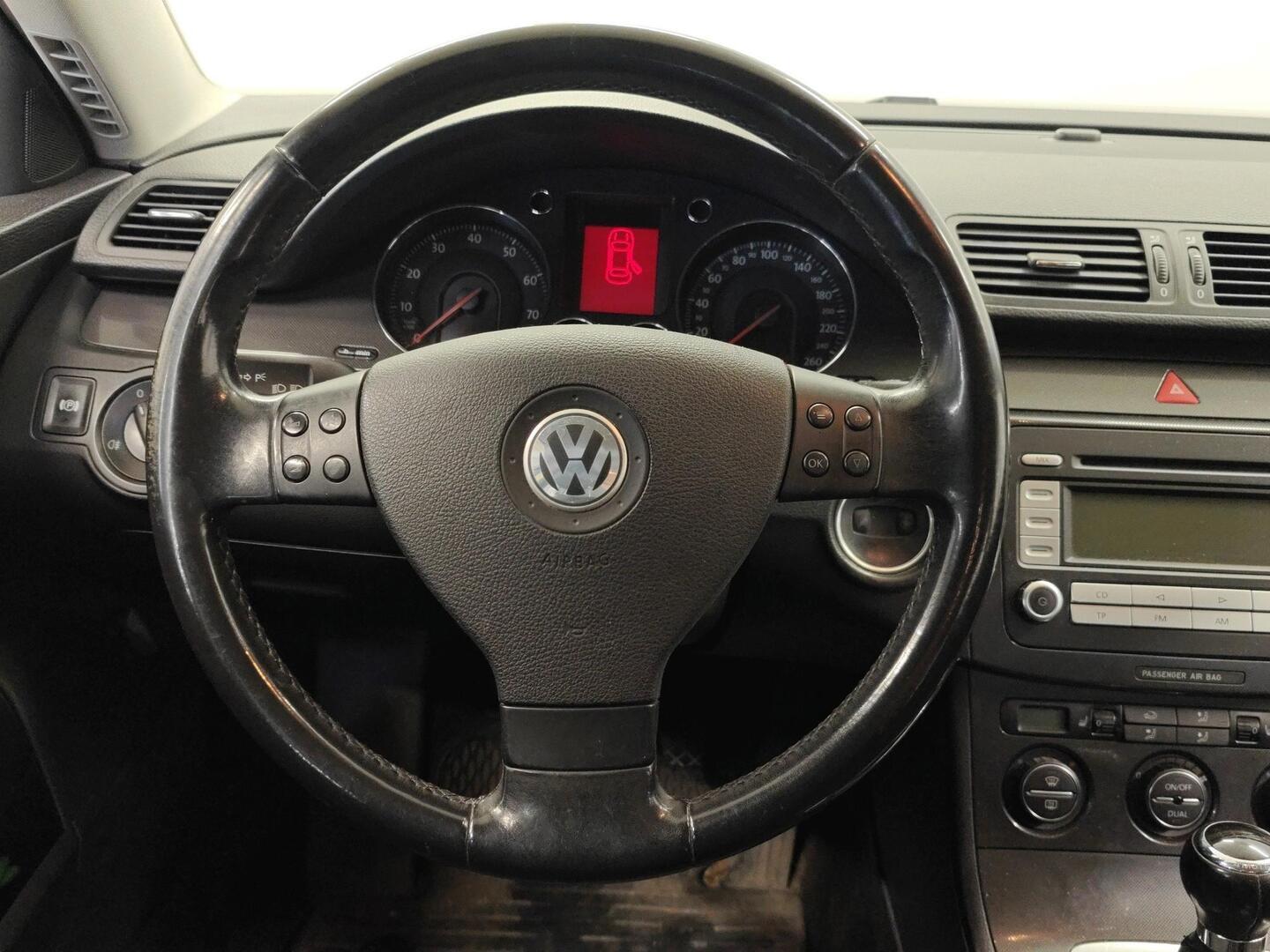 VOLKSWAGEN Passat 2006