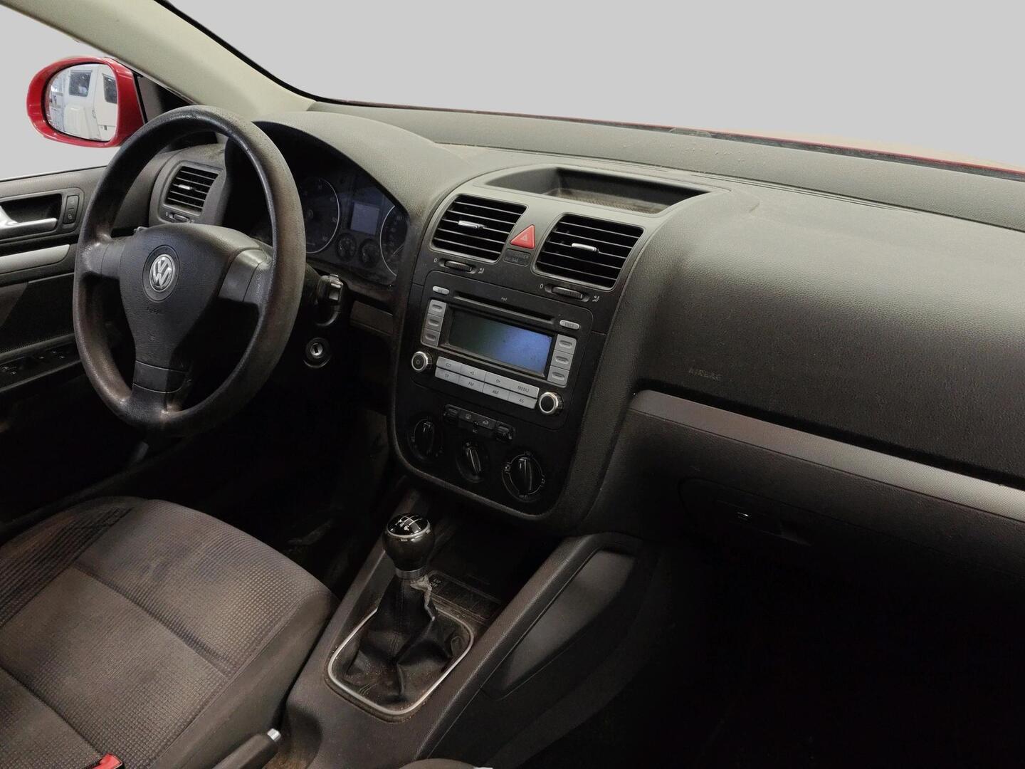 VOLKSWAGEN Golf 2007