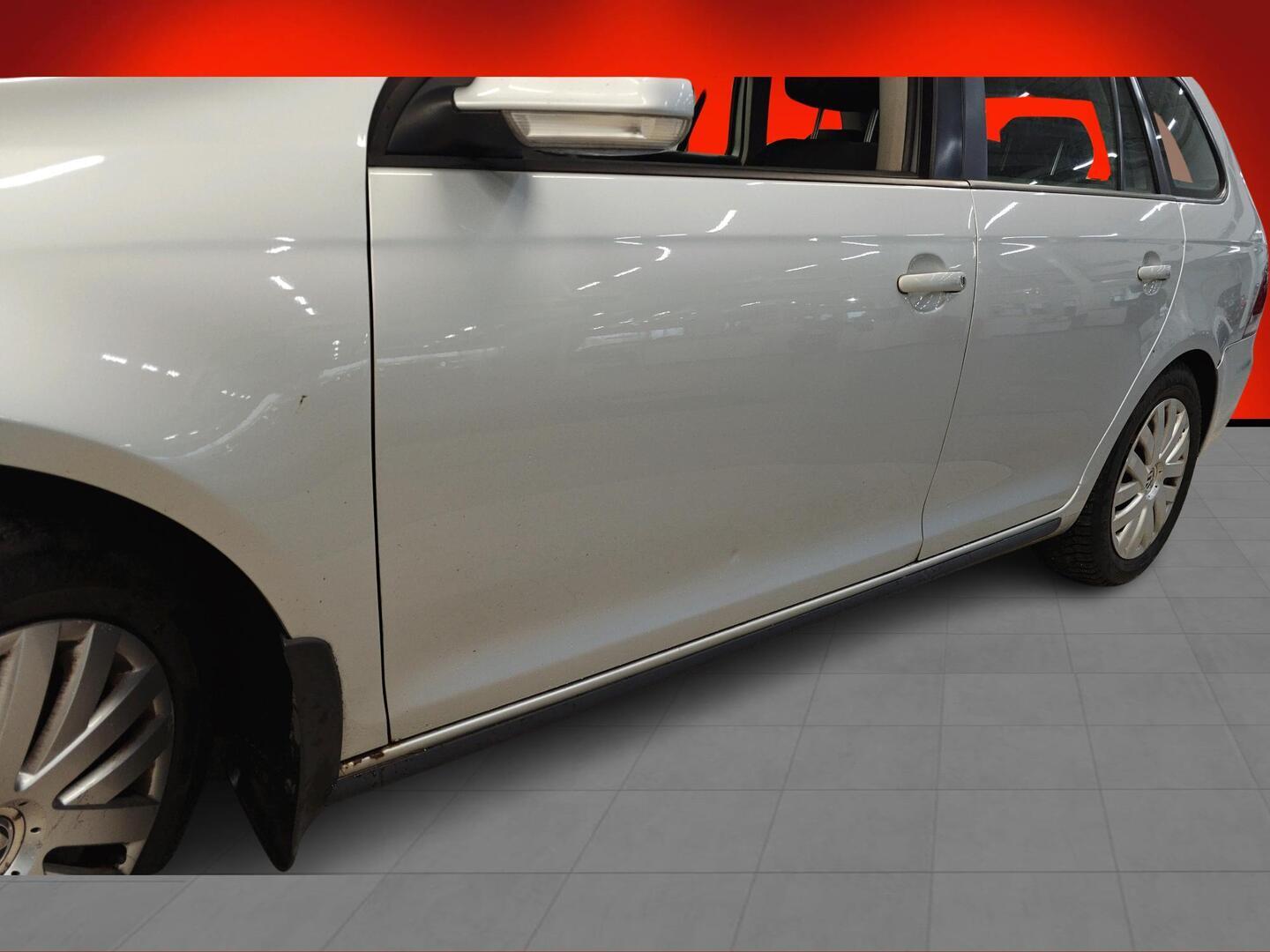 VOLKSWAGEN Golf 2011