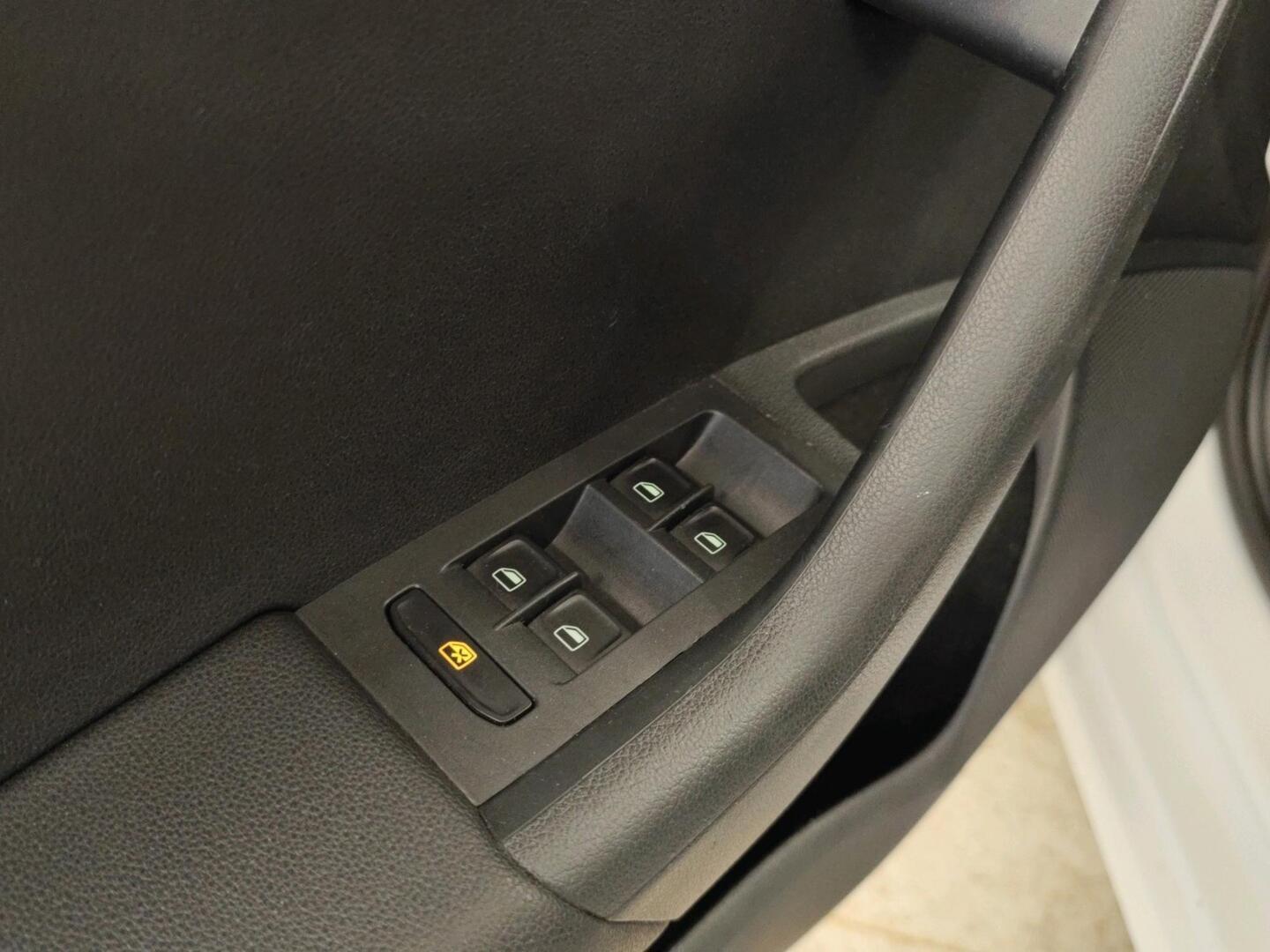 SKODA Octavia 2014