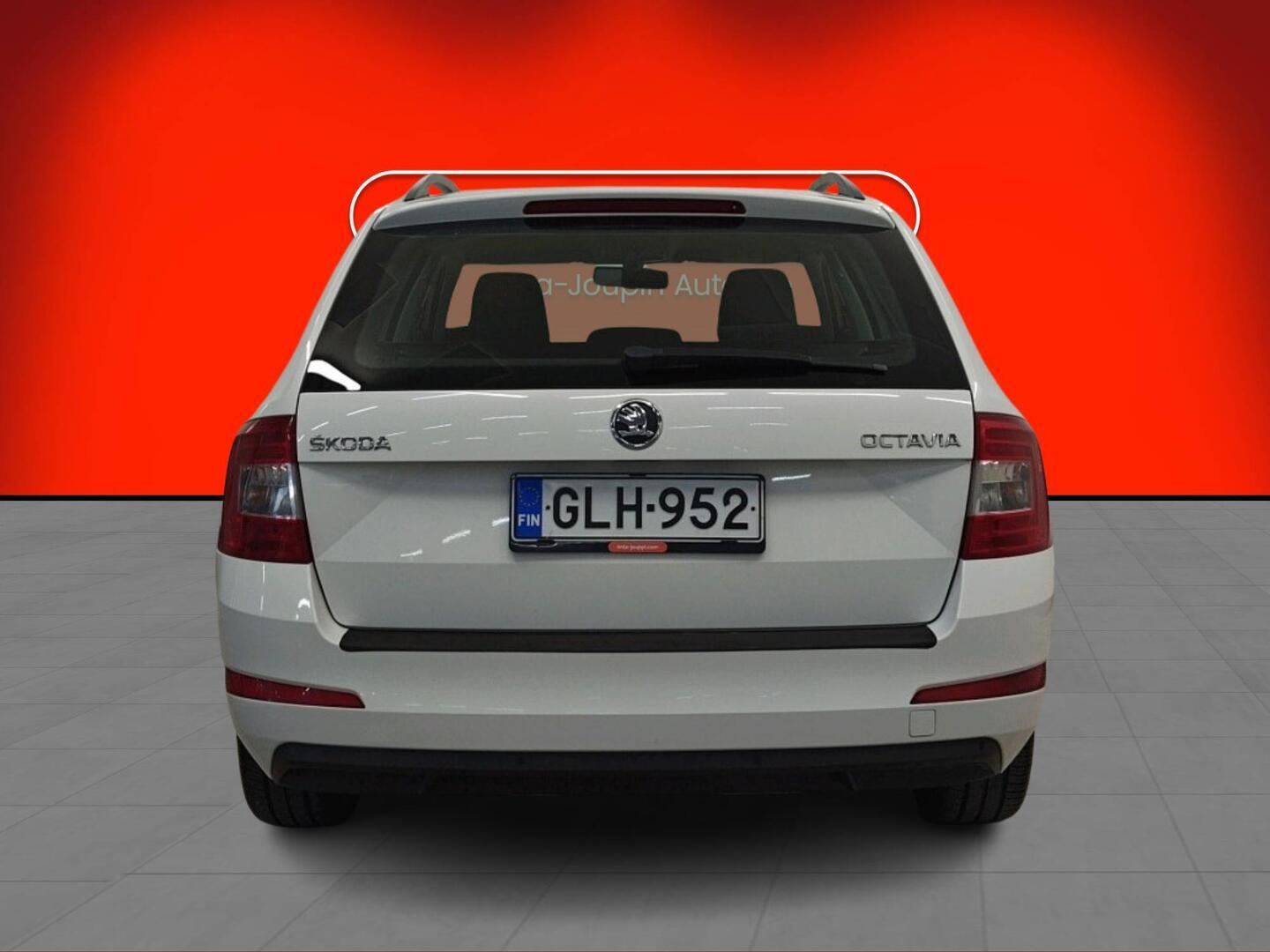SKODA Octavia 2014