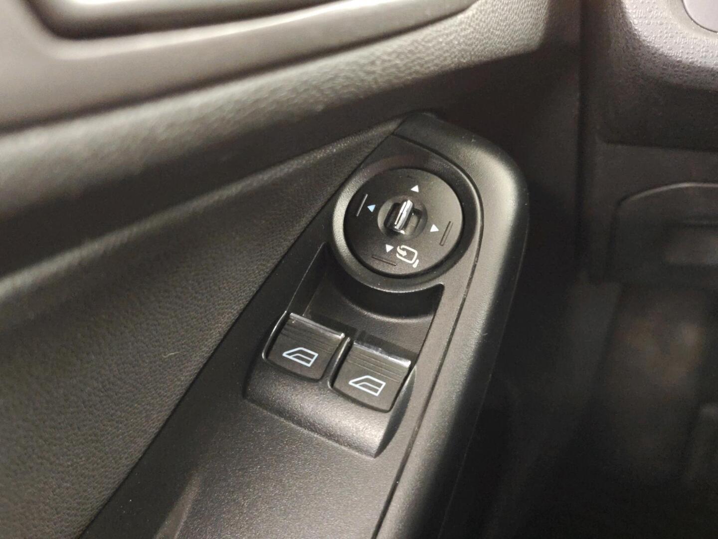 FORD Fiesta Van 2014