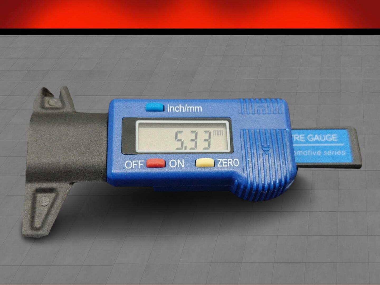 MITSUBISHI Pajero 2016