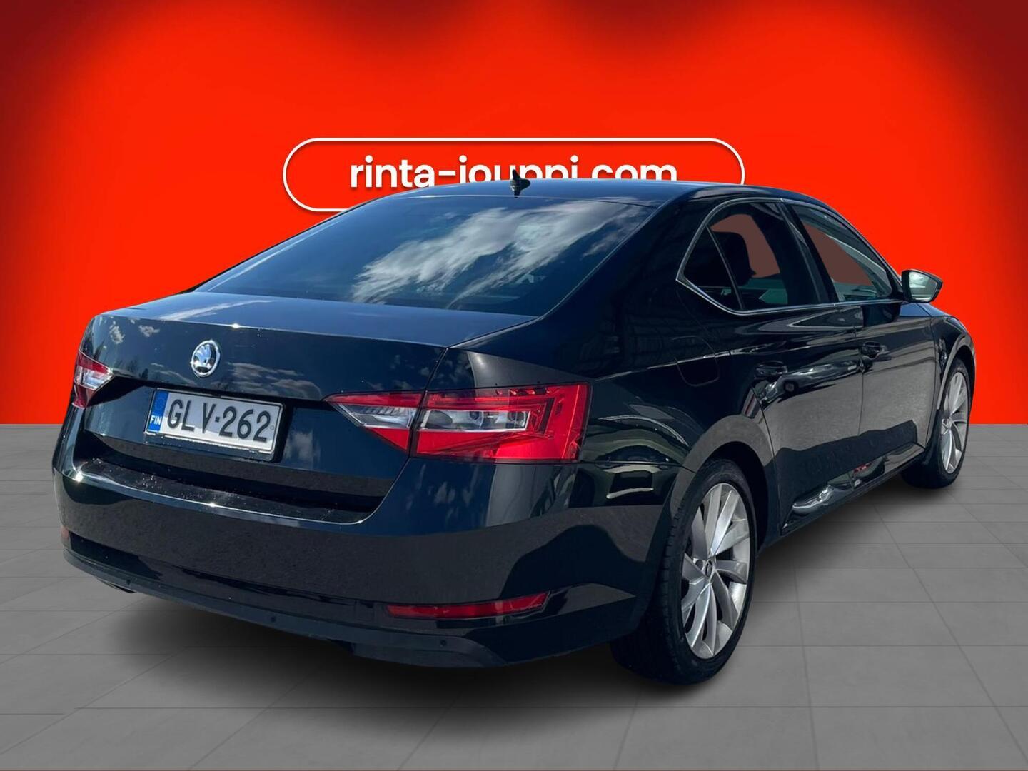 SKODA SUPERB 2016