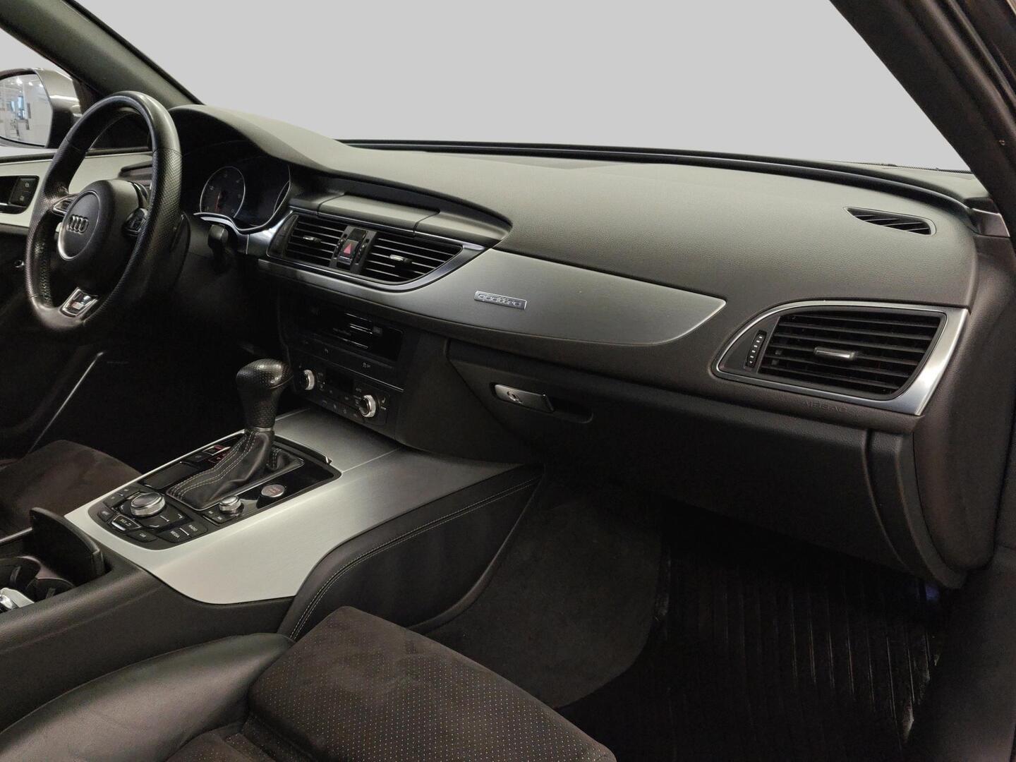AUDI A6 2012