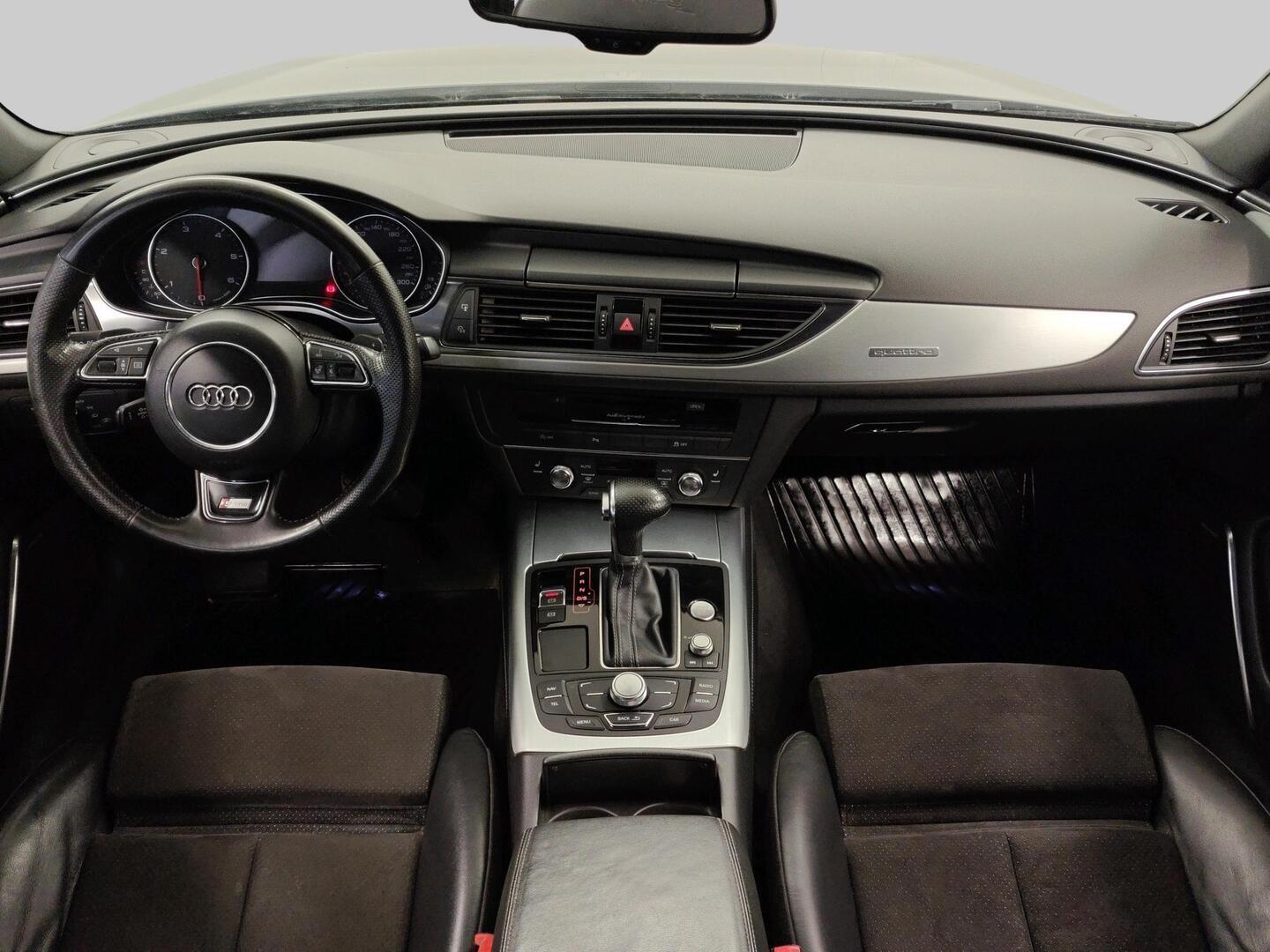 AUDI A6 2012