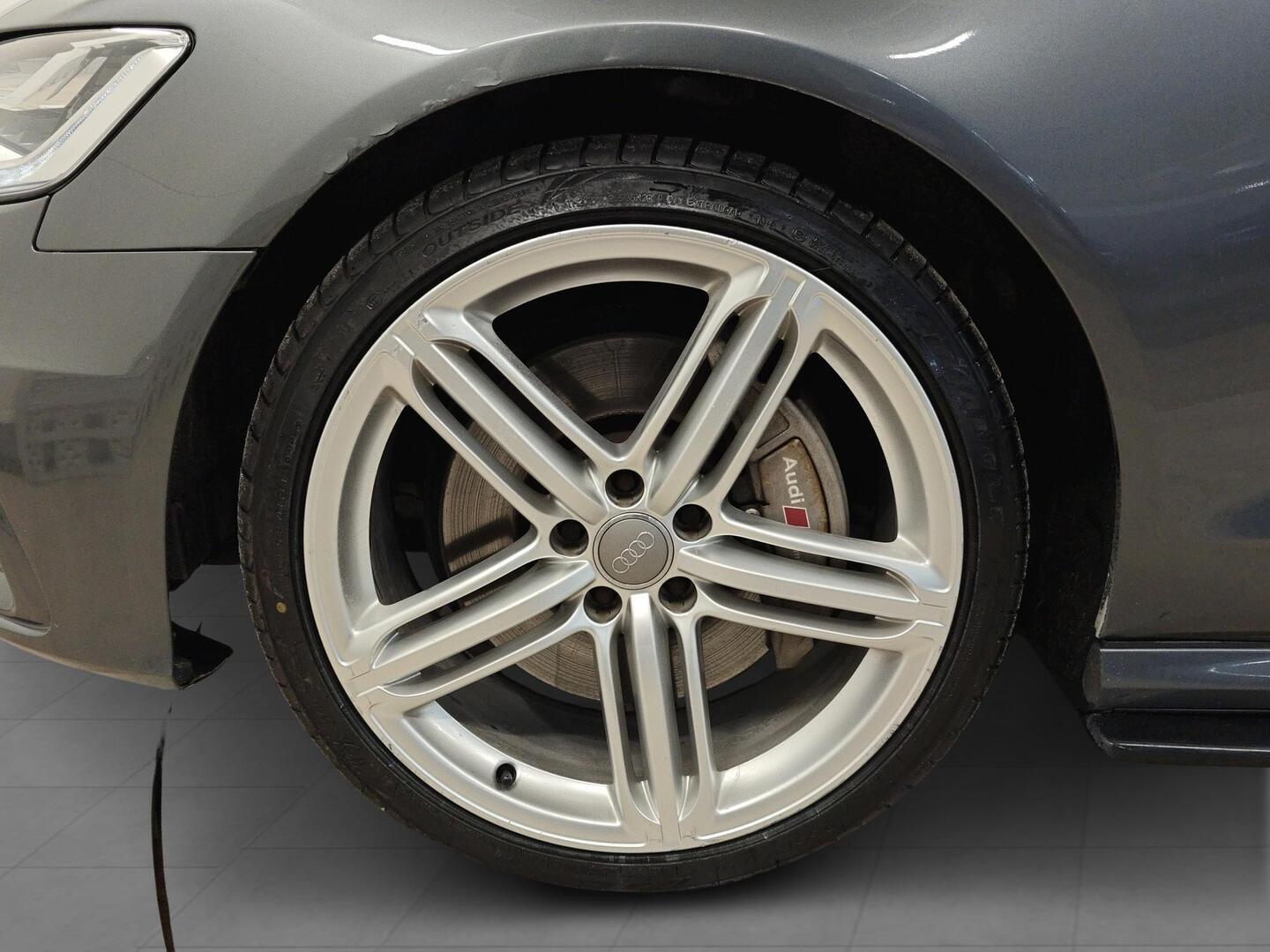 AUDI A6 2012