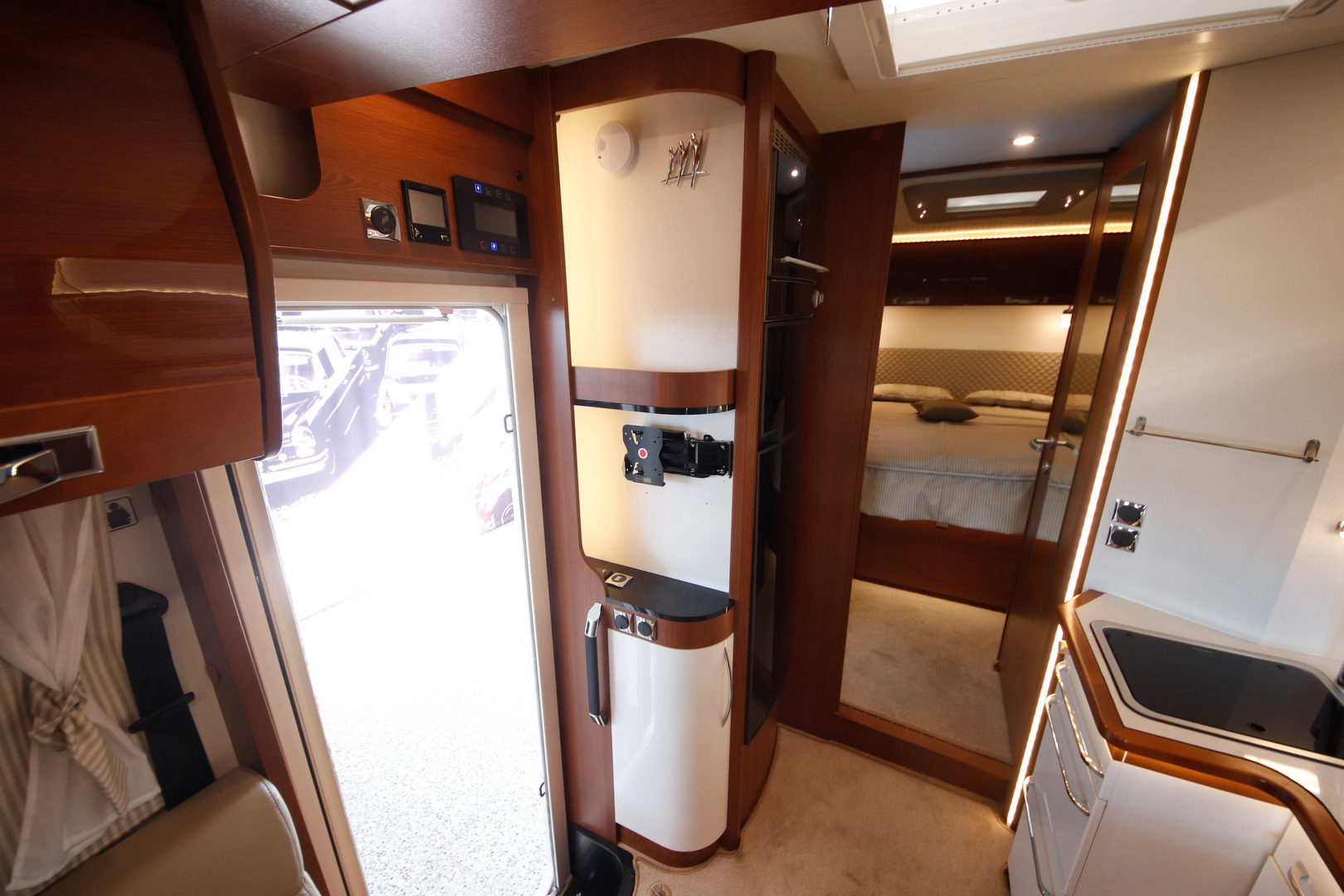 RAPIDO 7096F SCANDINAVIAN EXCLUSIVE 2018