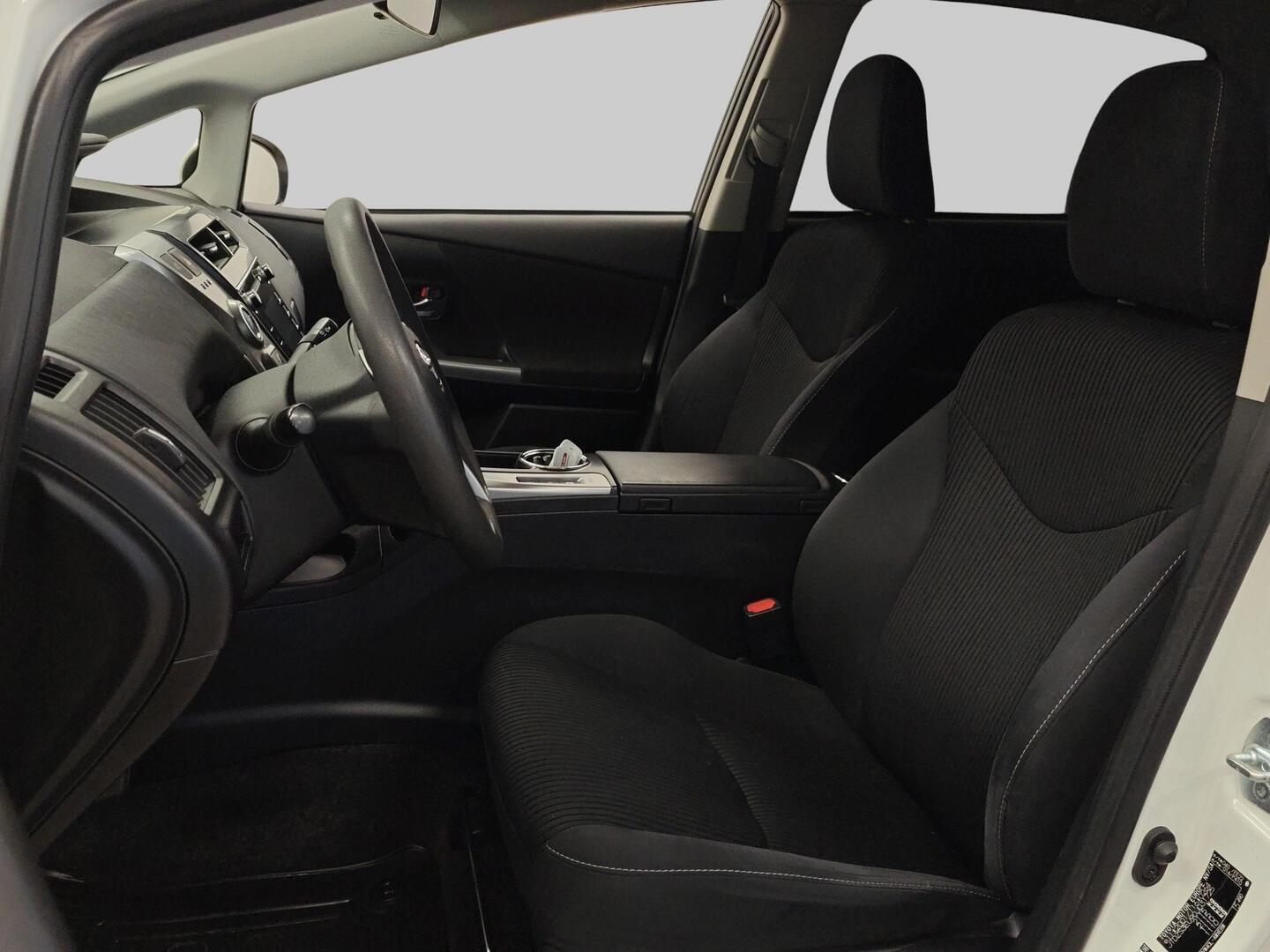 TOYOTA Prius+ 2019