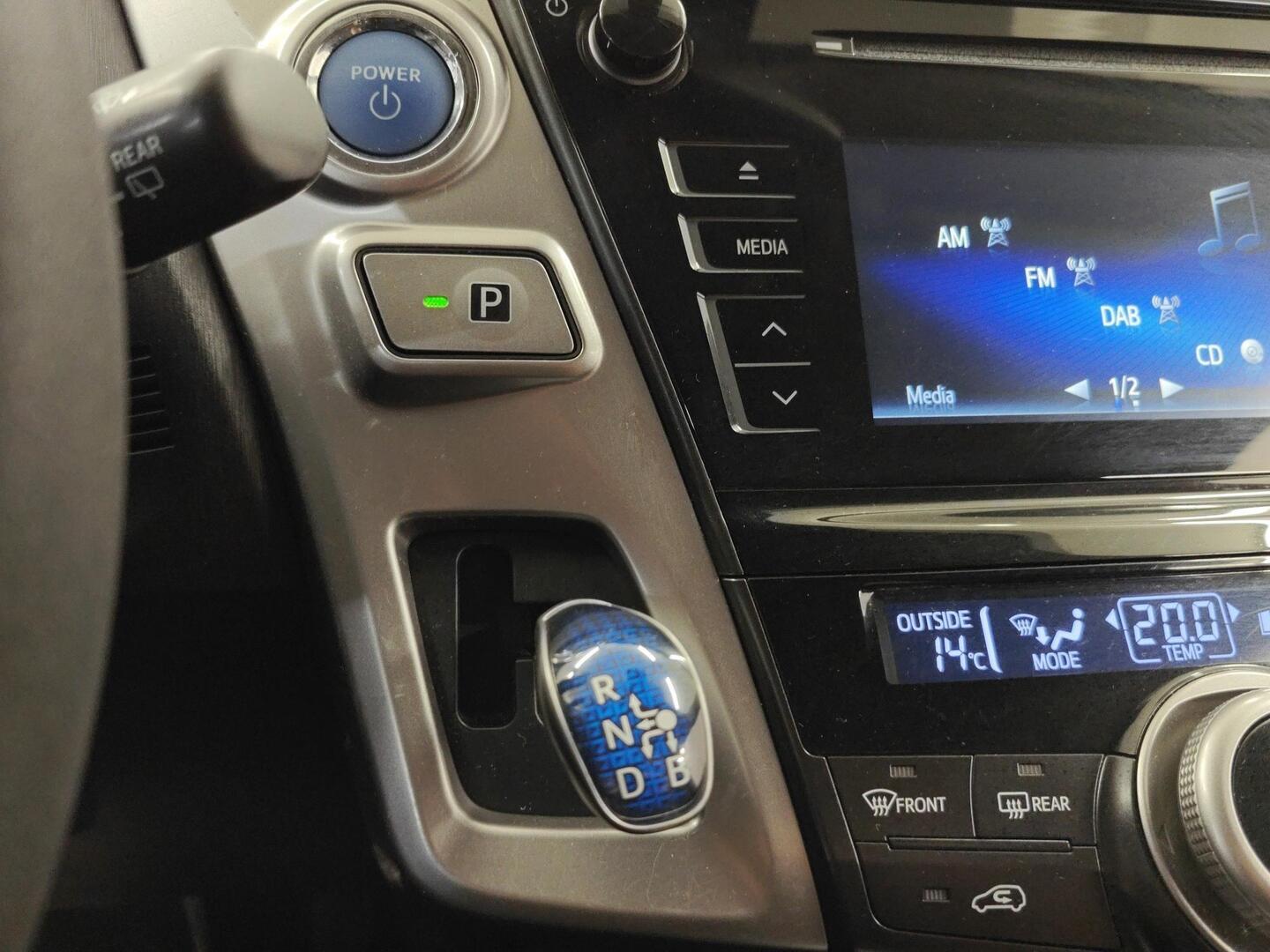 TOYOTA Prius+ 2019