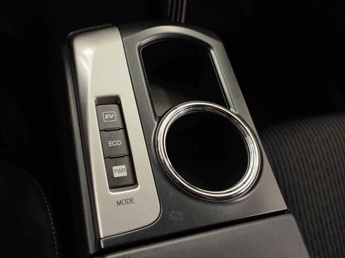 TOYOTA Prius+ 2019