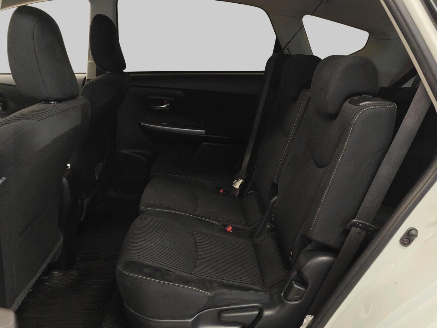 TOYOTA Prius+ 2019