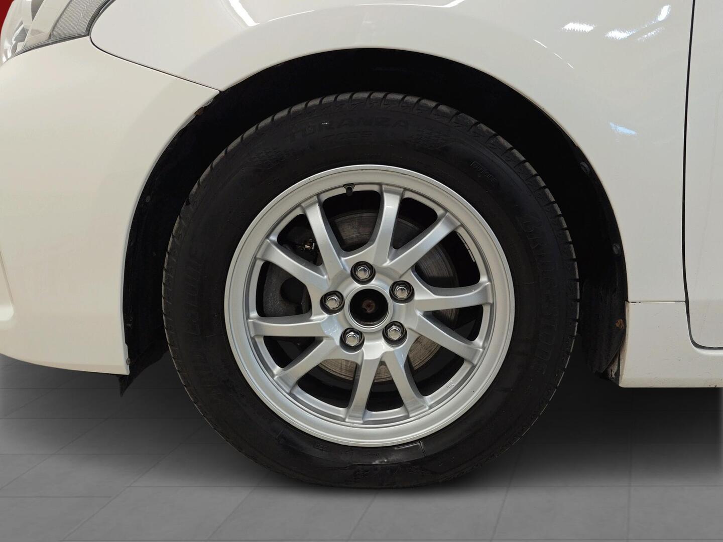 TOYOTA Prius+ 2019