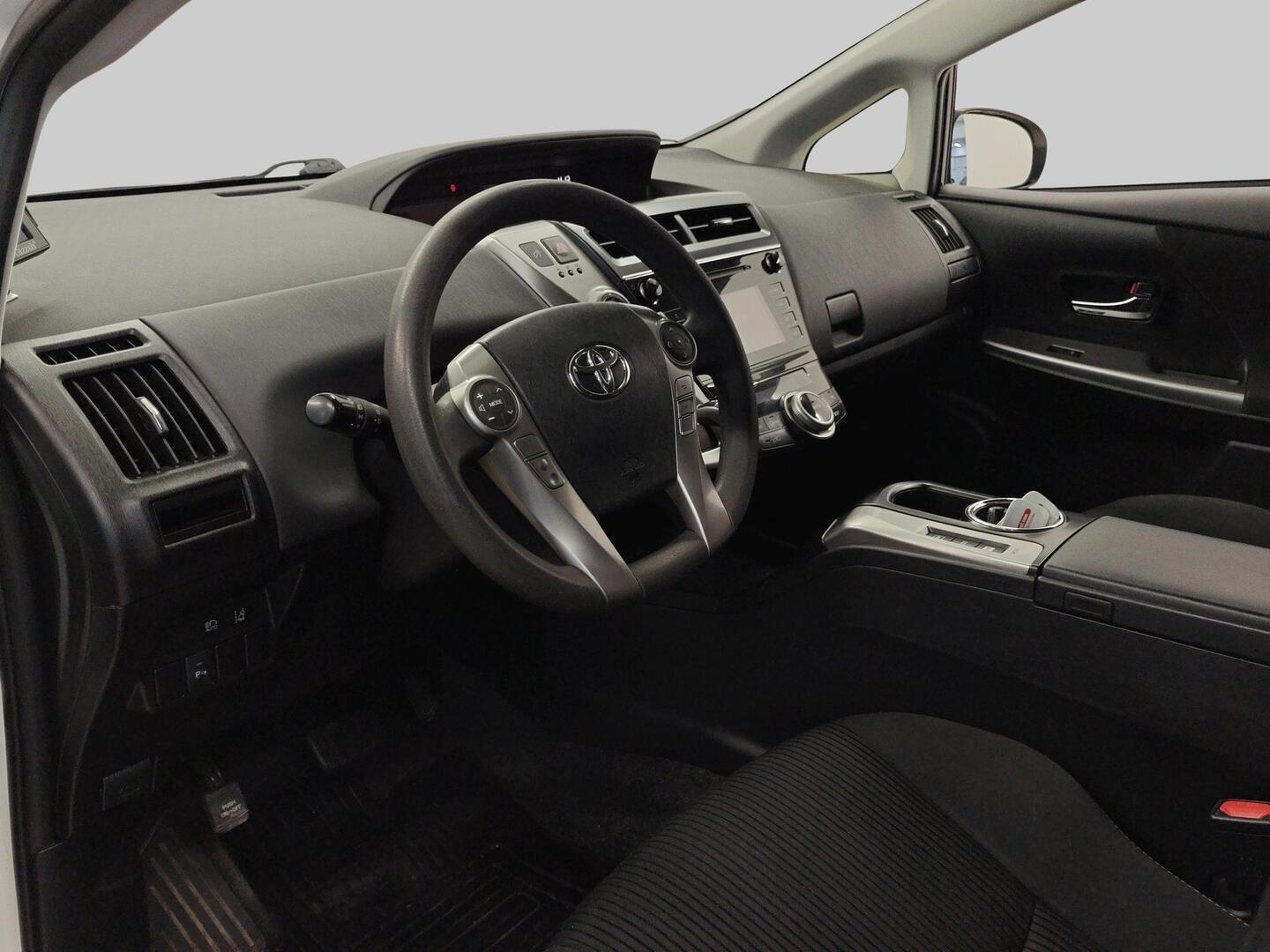 TOYOTA Prius+ 2019