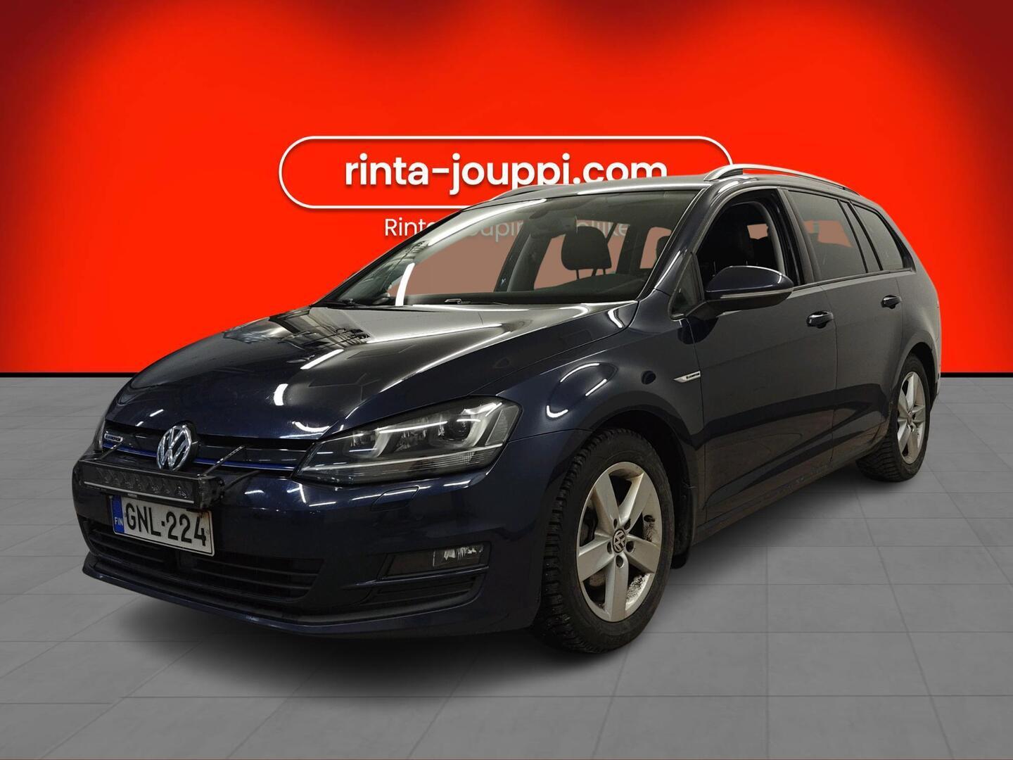 VOLKSWAGEN Golf 2014