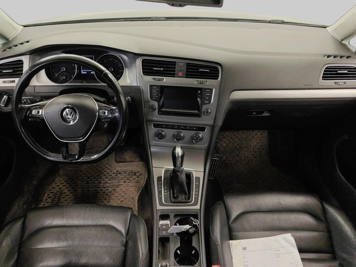 VOLKSWAGEN Golf 2014