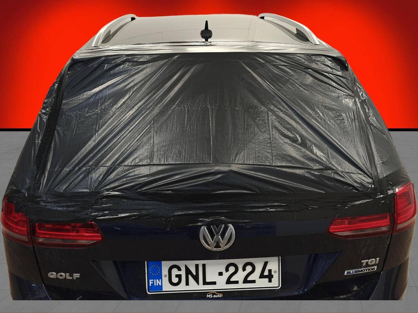VOLKSWAGEN Golf 2014