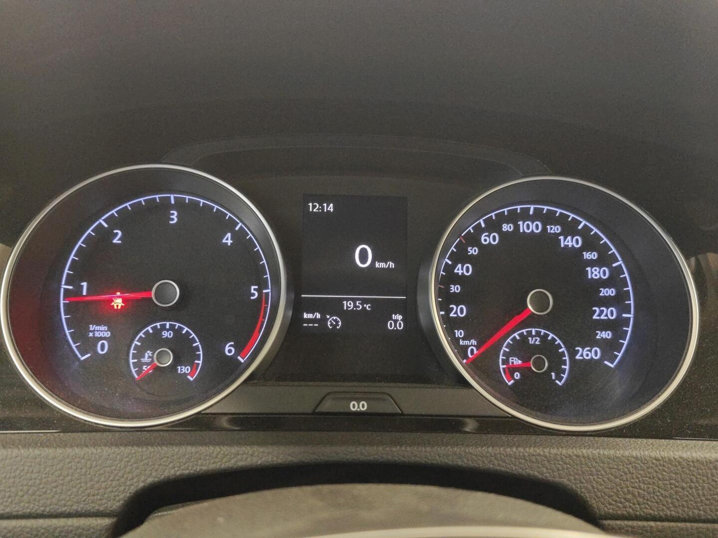 VOLKSWAGEN Golf 2015