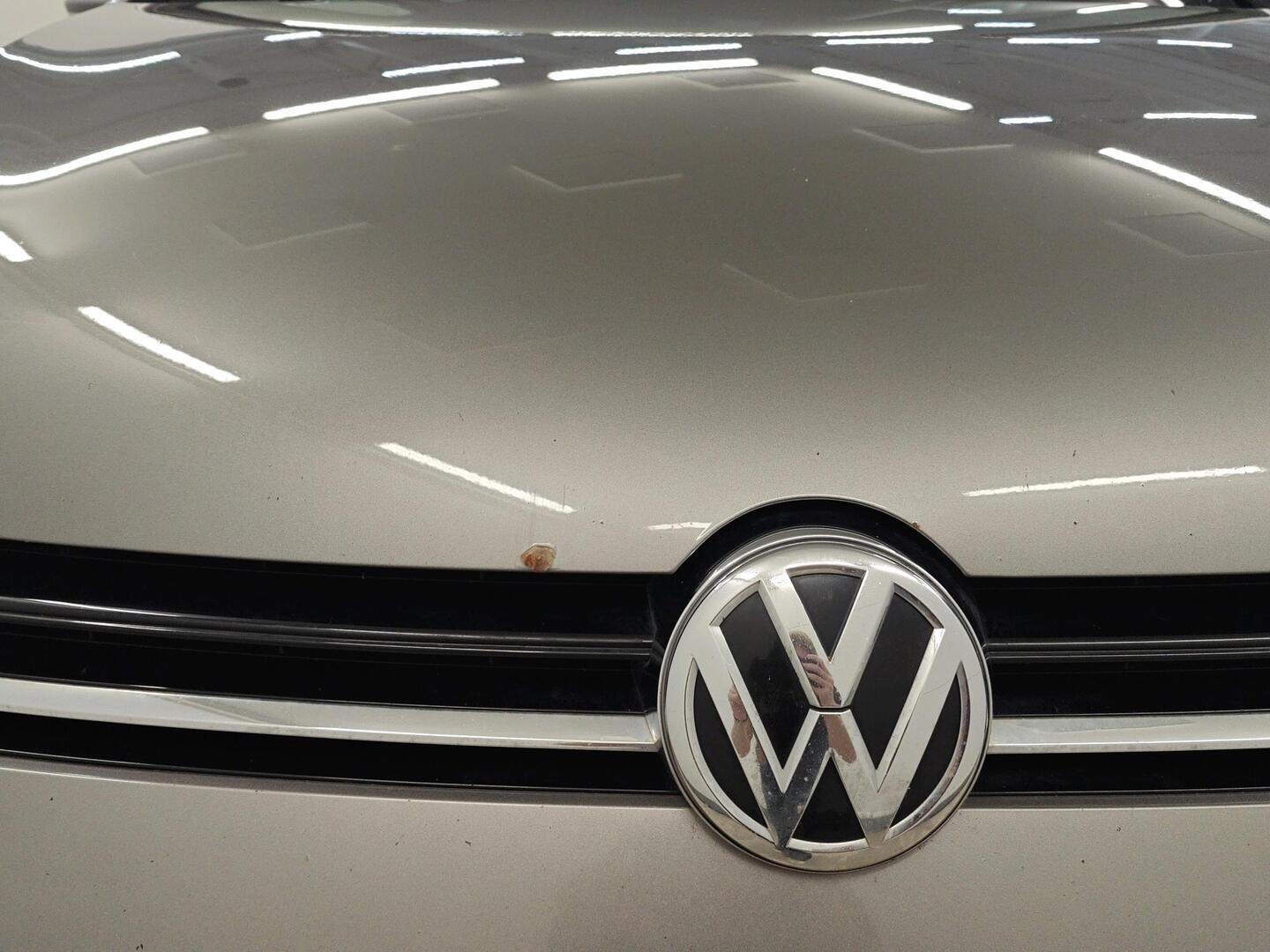 VOLKSWAGEN Golf 2015